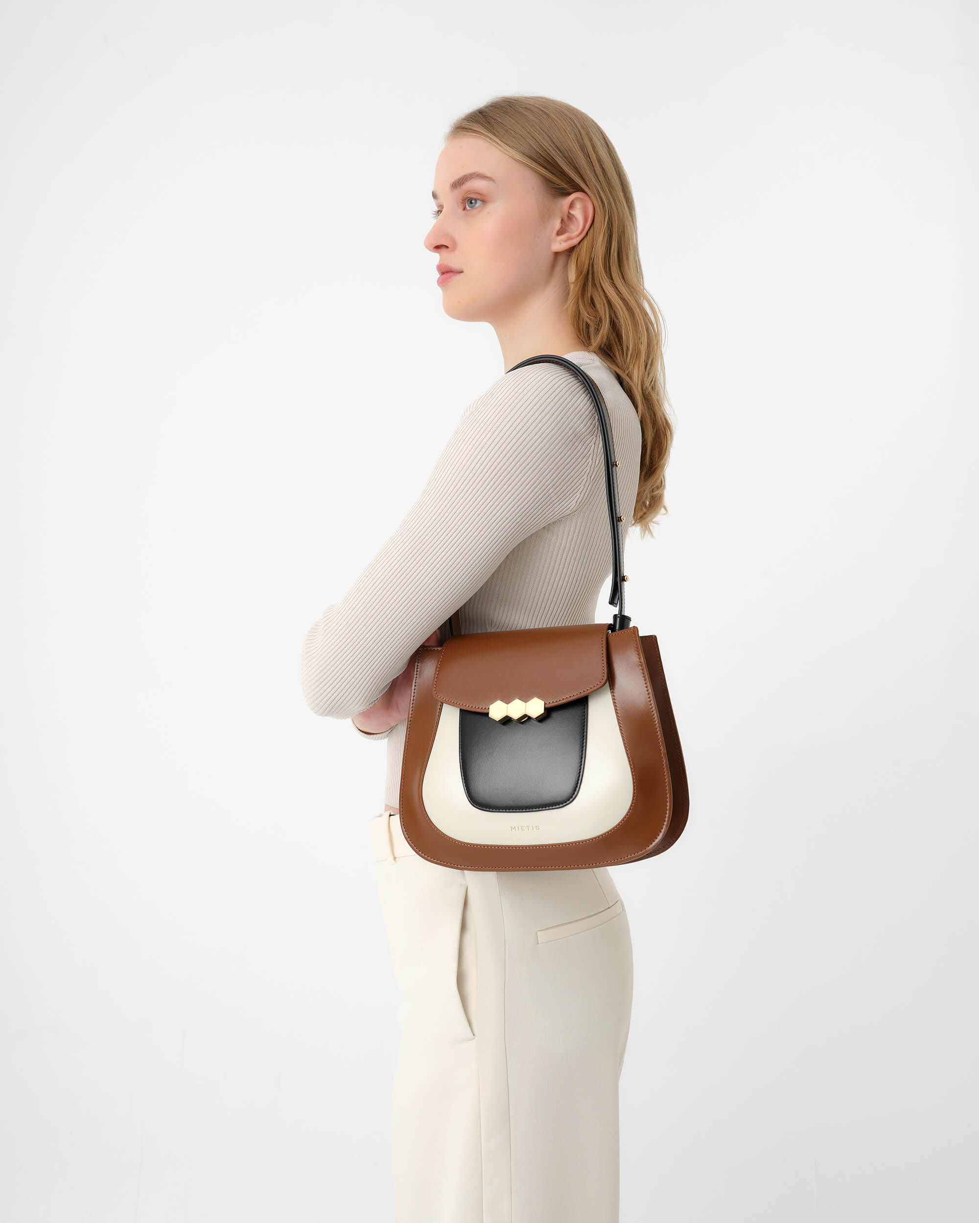 Jill Tan / White / Black in Multi color made by Mietis