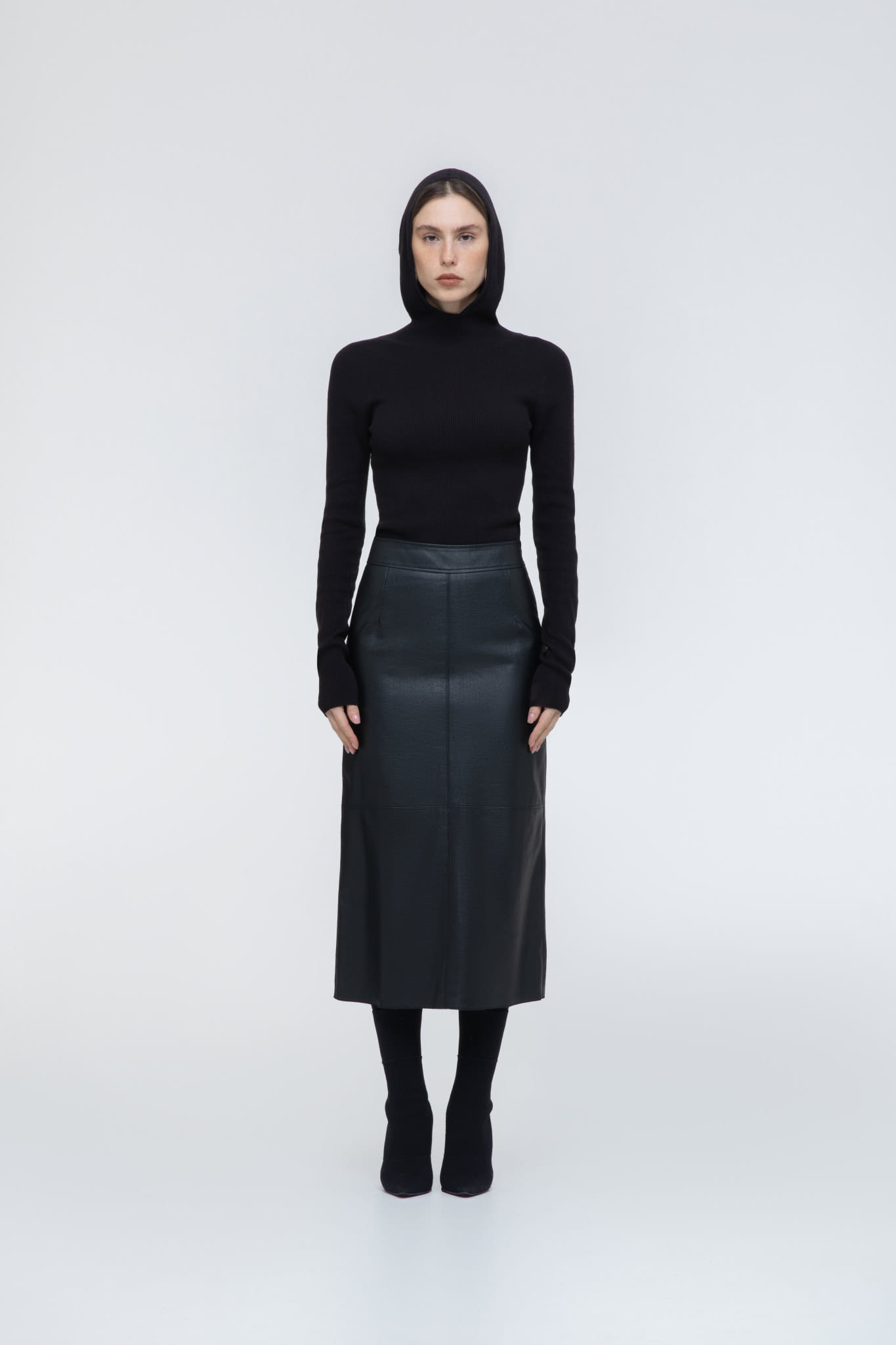 Hooded ribbed top in Black made by AFTERHOURS