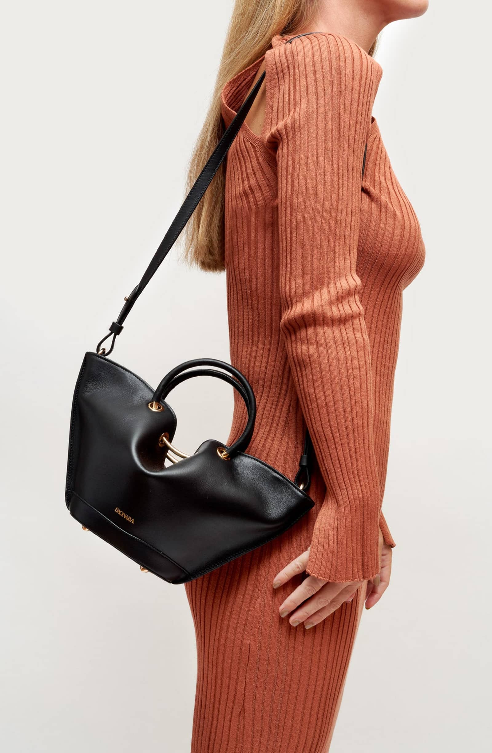 SAONARA MINI BLACK LEATHER BAG made by Saonara