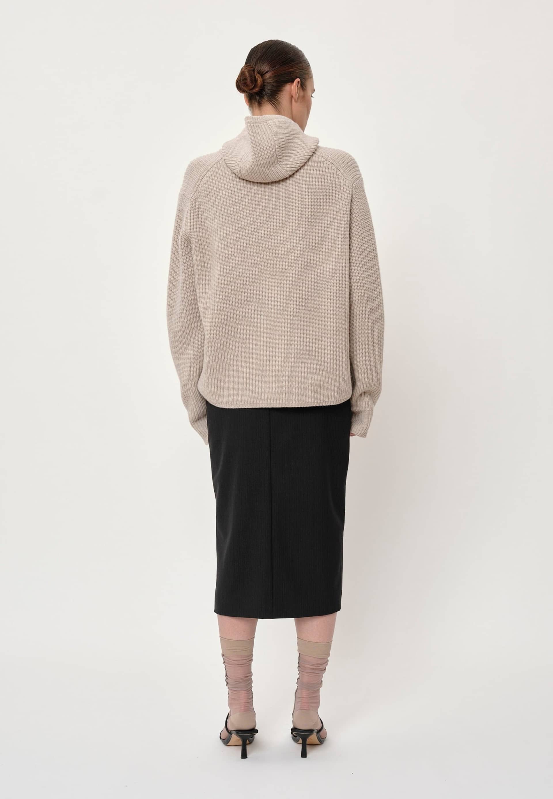 Holy Knit Hoodie - Sand made by HERSKIND