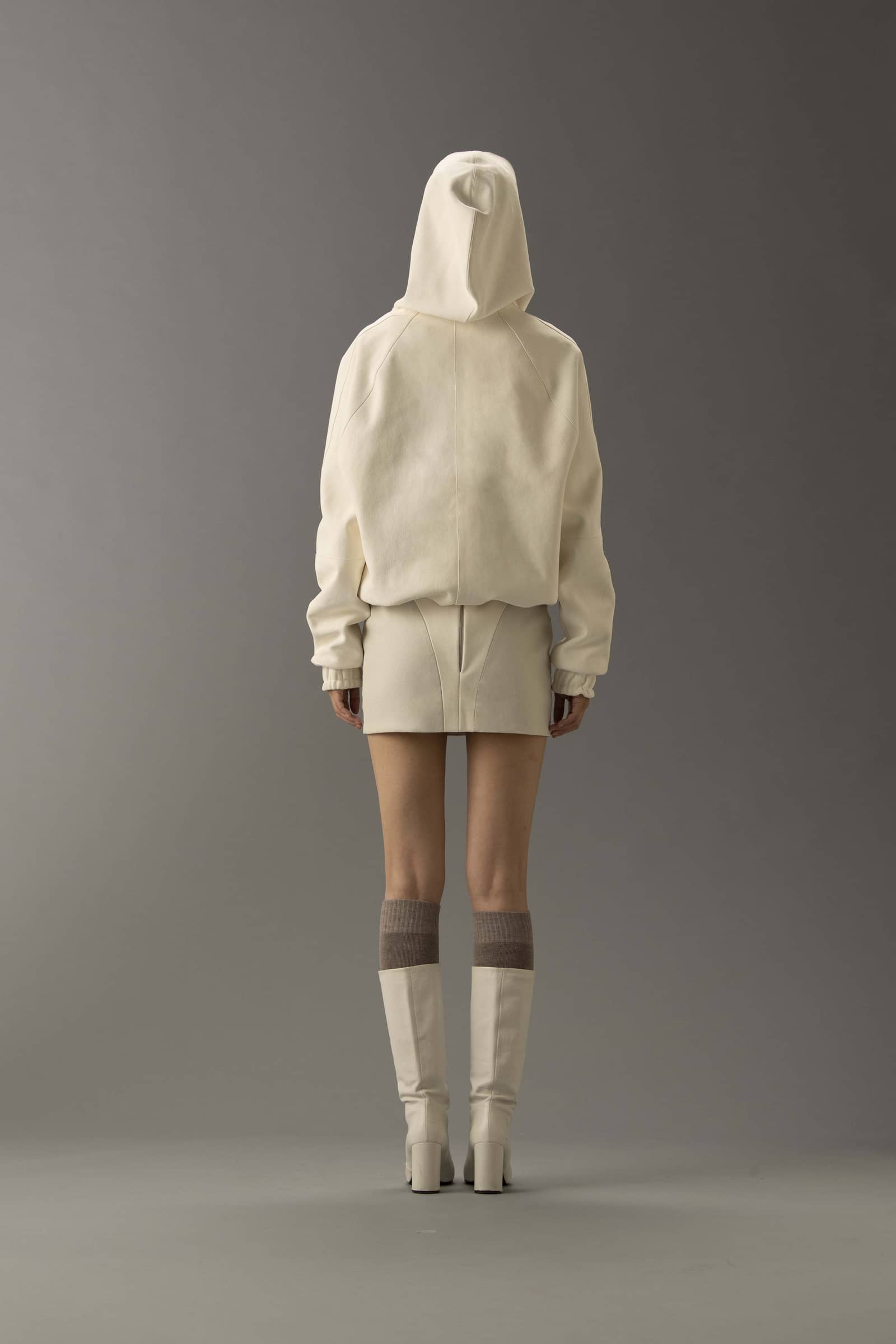 BLISS LEATHER & SUEDE SKIRT in White made by Vestiaire d'un Oiseau Libre