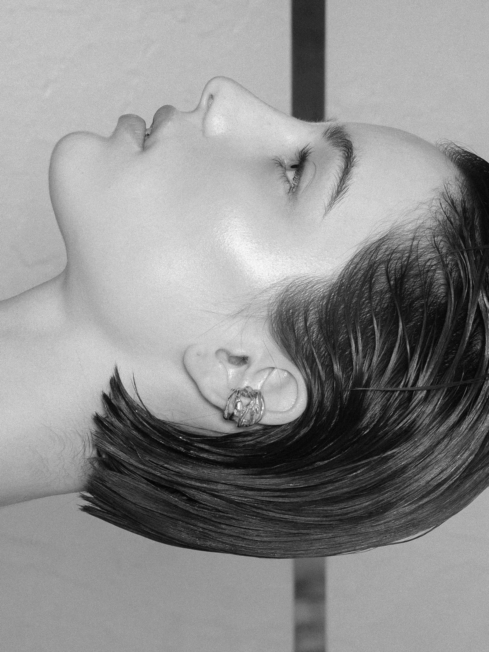 Talisman Wave Ear Cuff Silver made by Eva Remenyi