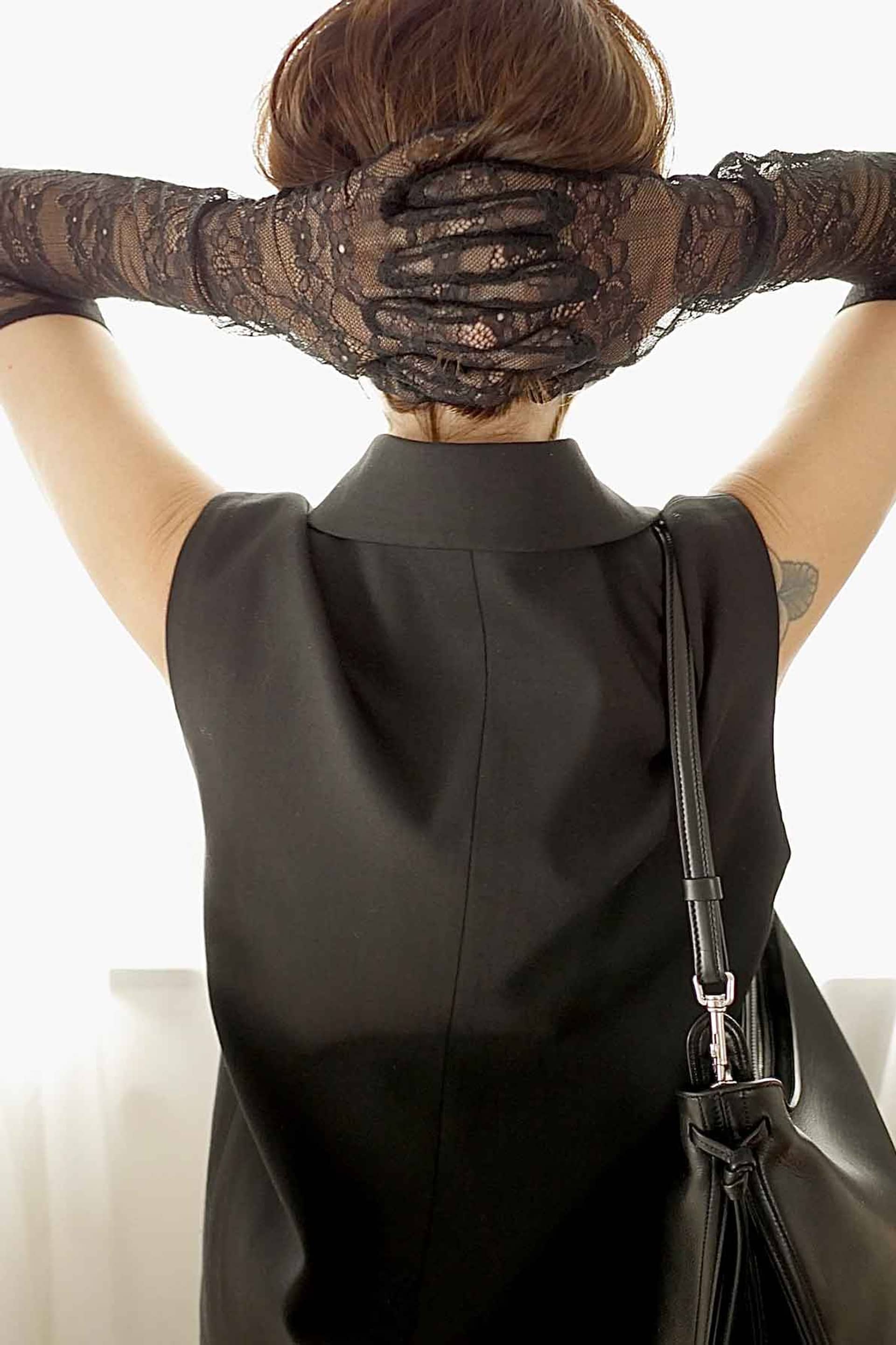 Lace Long Black made by Handsome Stockholm