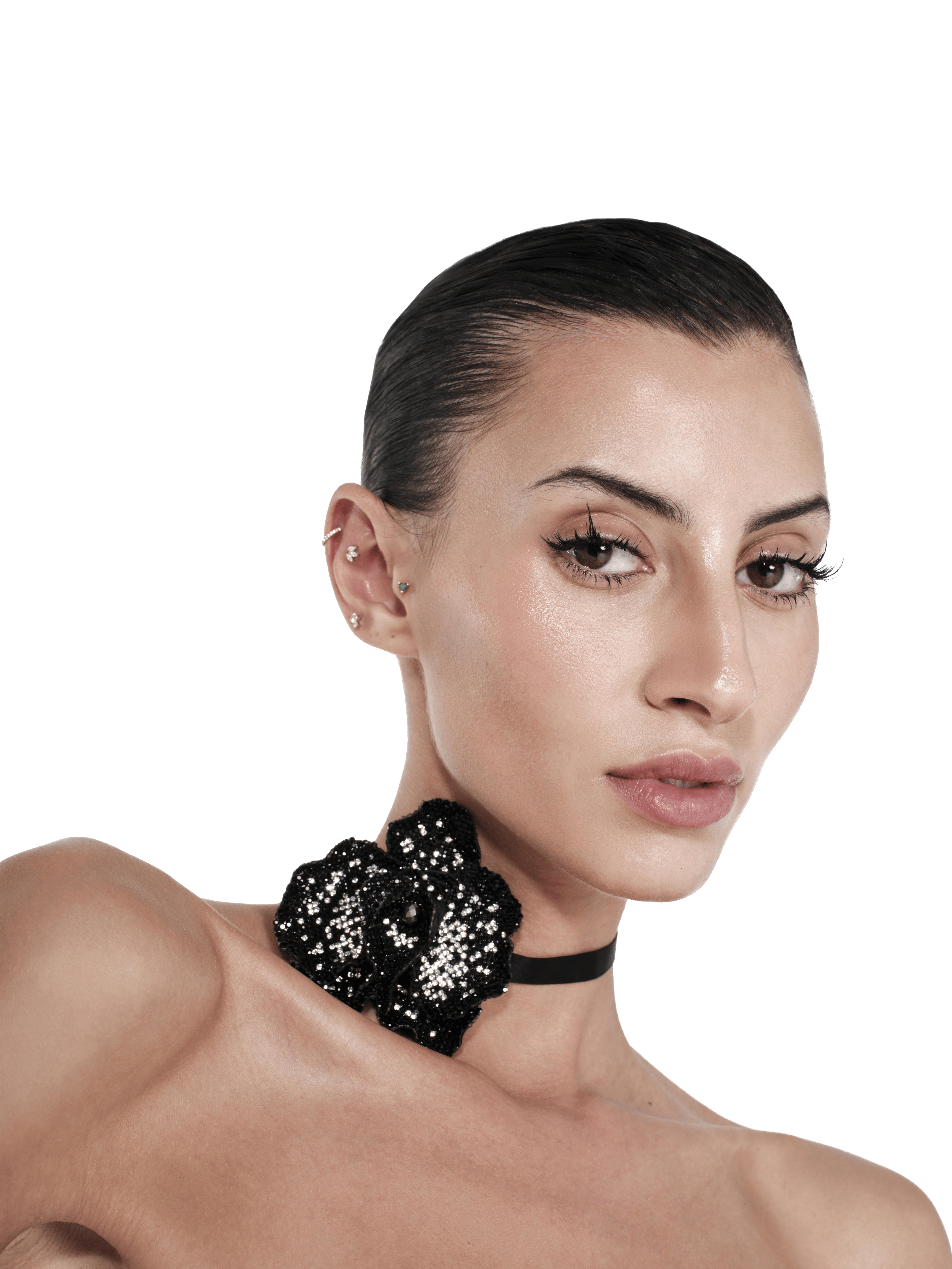 ORCHID CRYSTAL CHOKER made by NUÉ