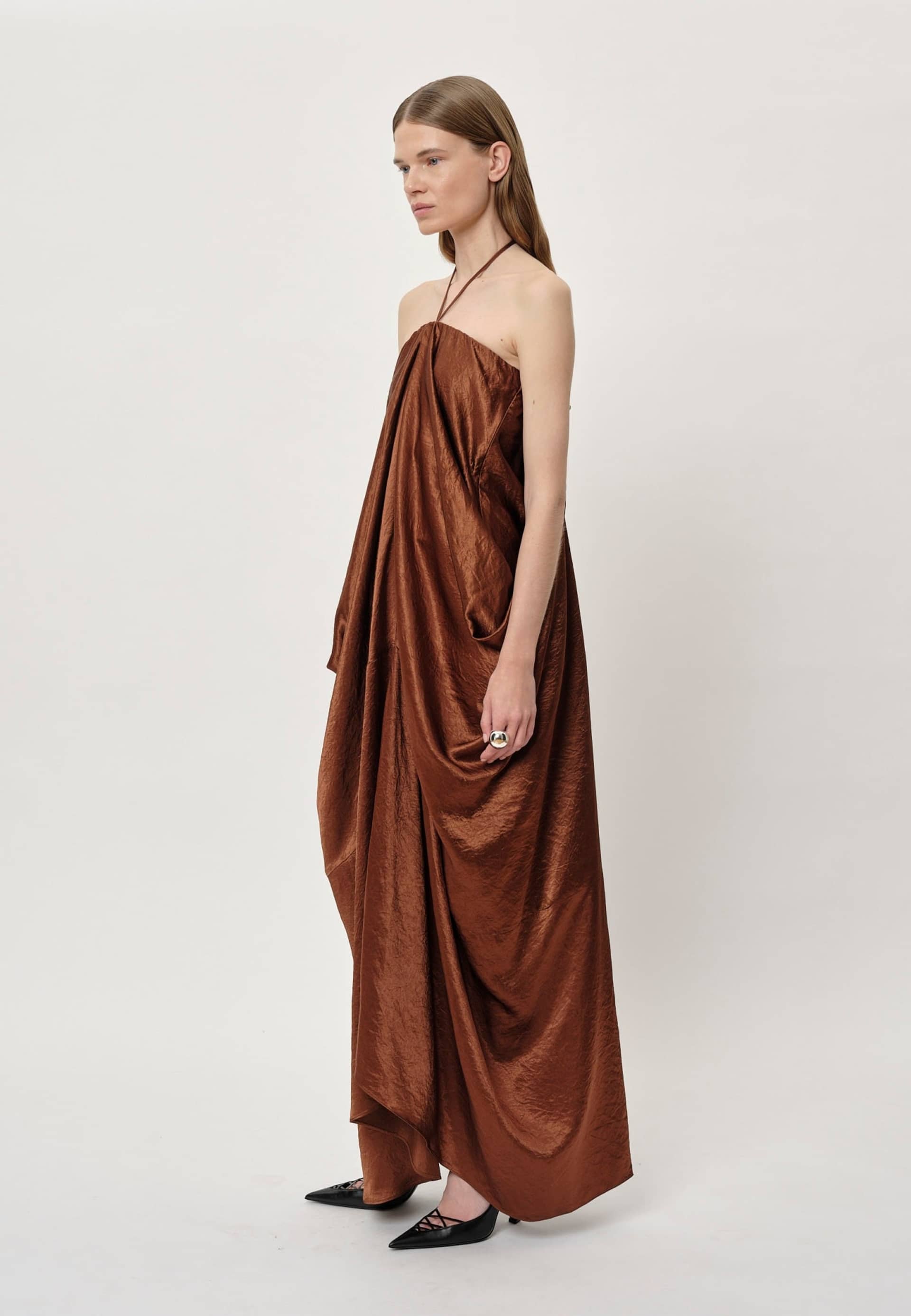 Annika Dress - Toffee made by HERSKIND