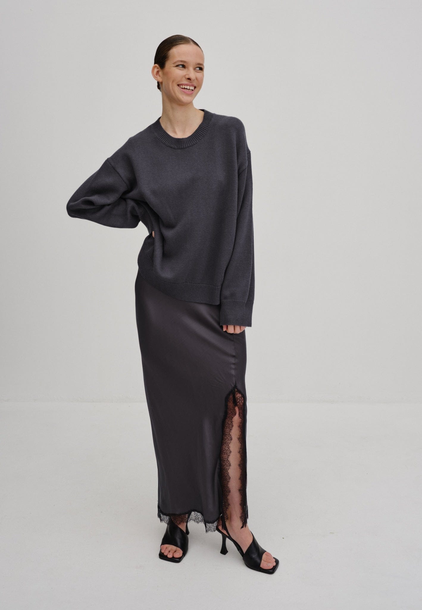 Doofa Knit Roundneck - Grey melange in Grey made by HERSKIND