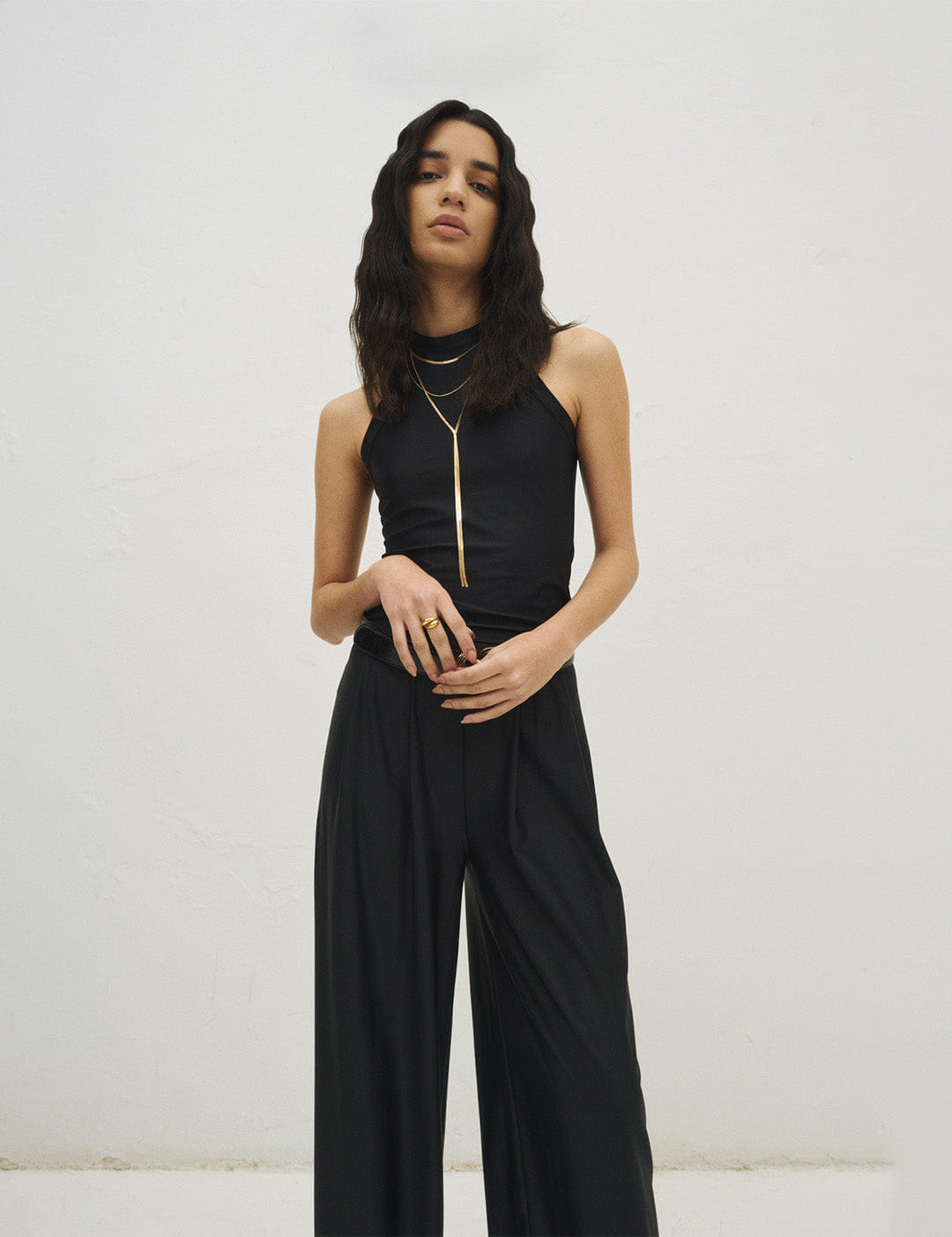 NOA TOP BLACK made by 710 Studio