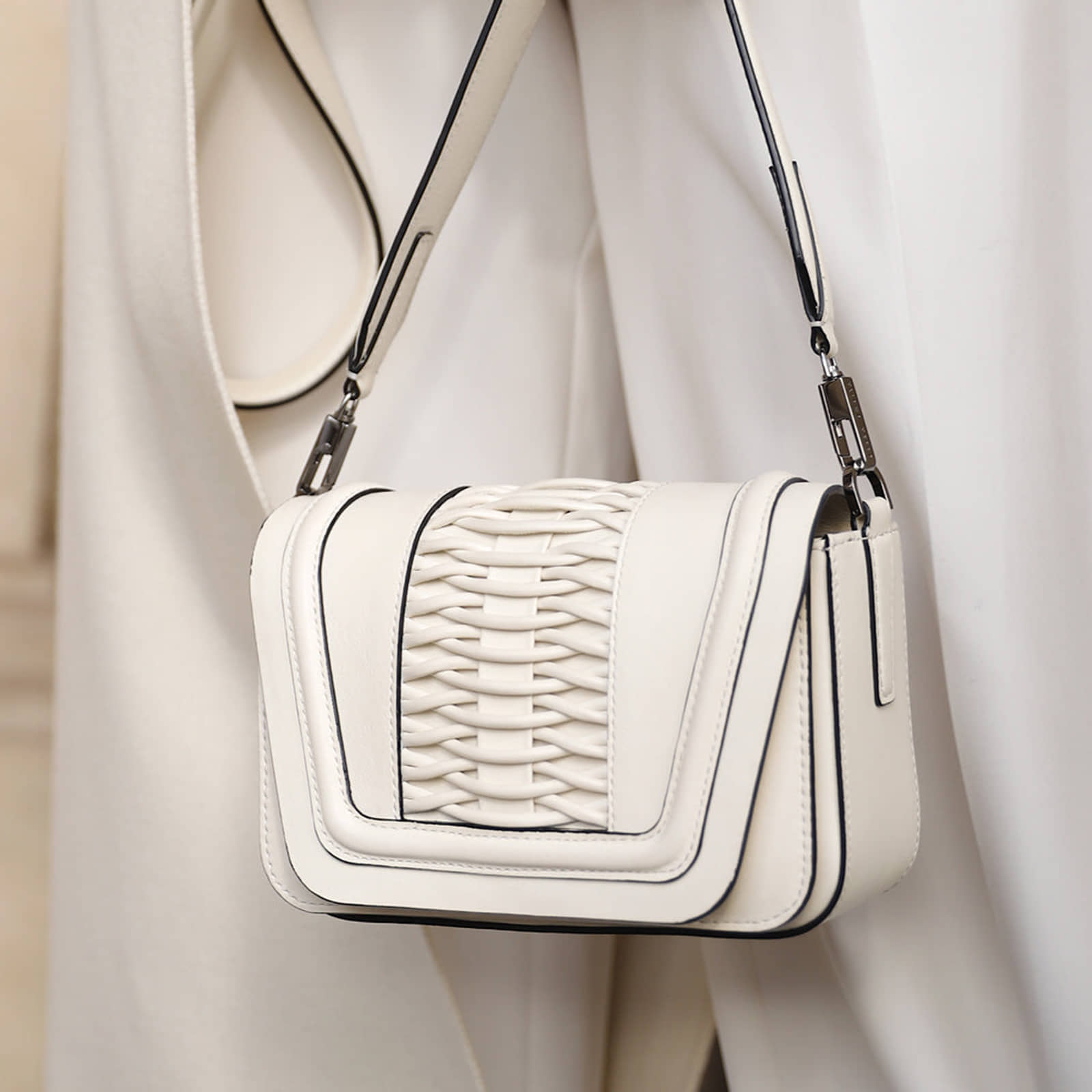 Mini Eugenia braided off white crossbody made by Yliana Yepez