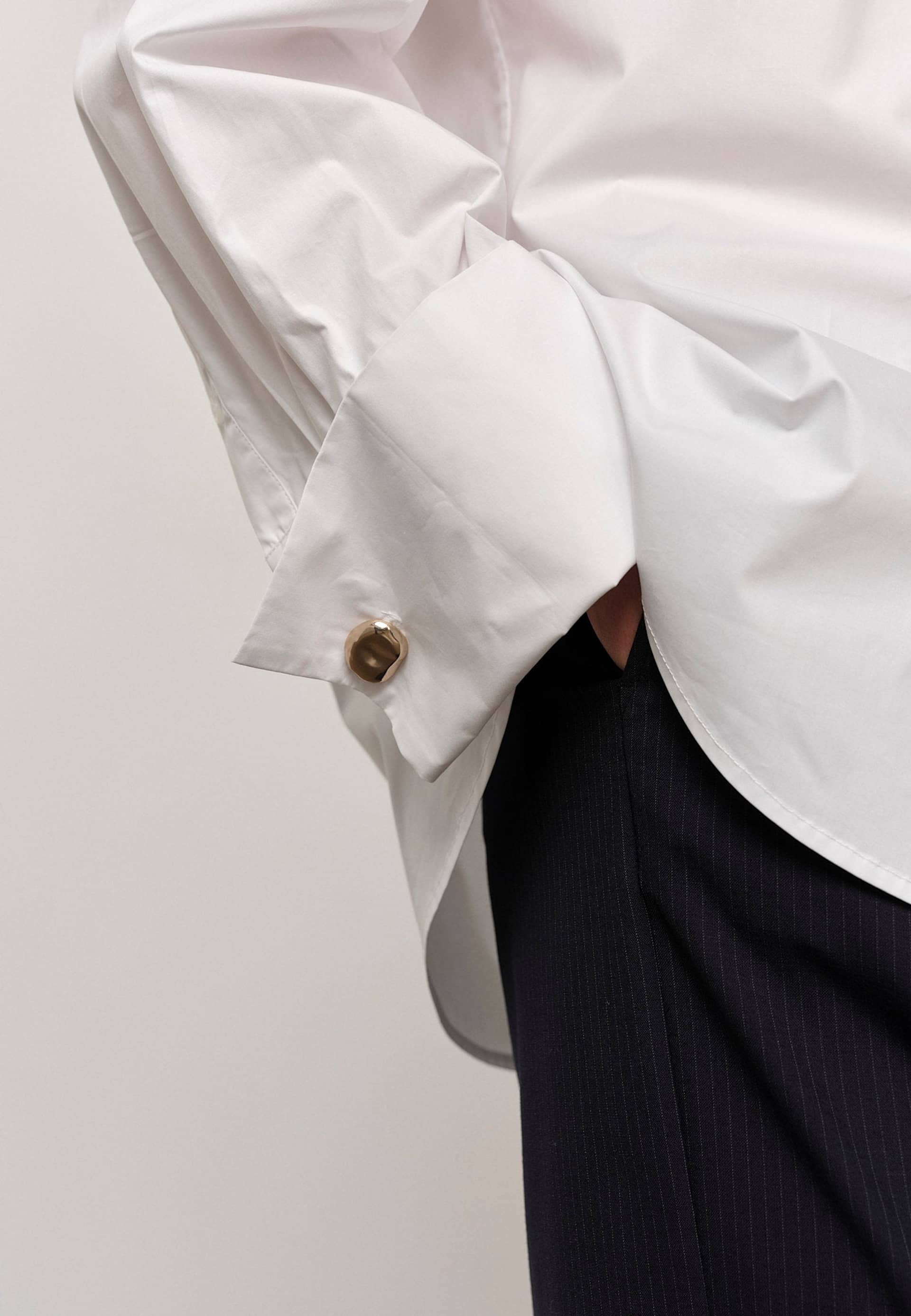 Malin Shirt - White made by HERSKIND