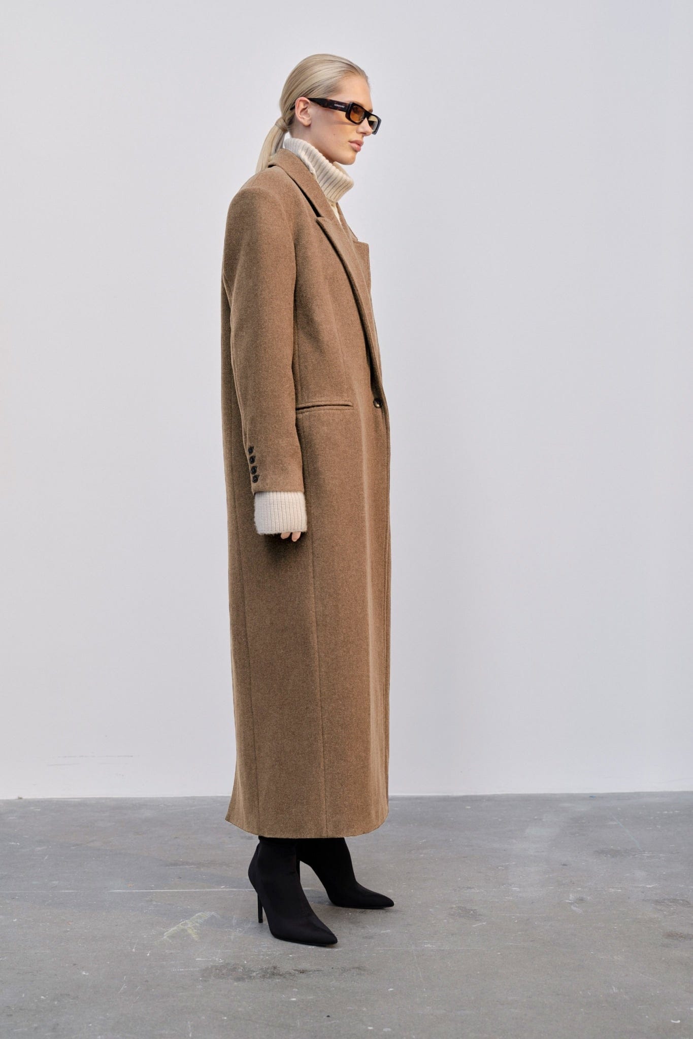 Drew Coat - Croissant made by HERSKIND