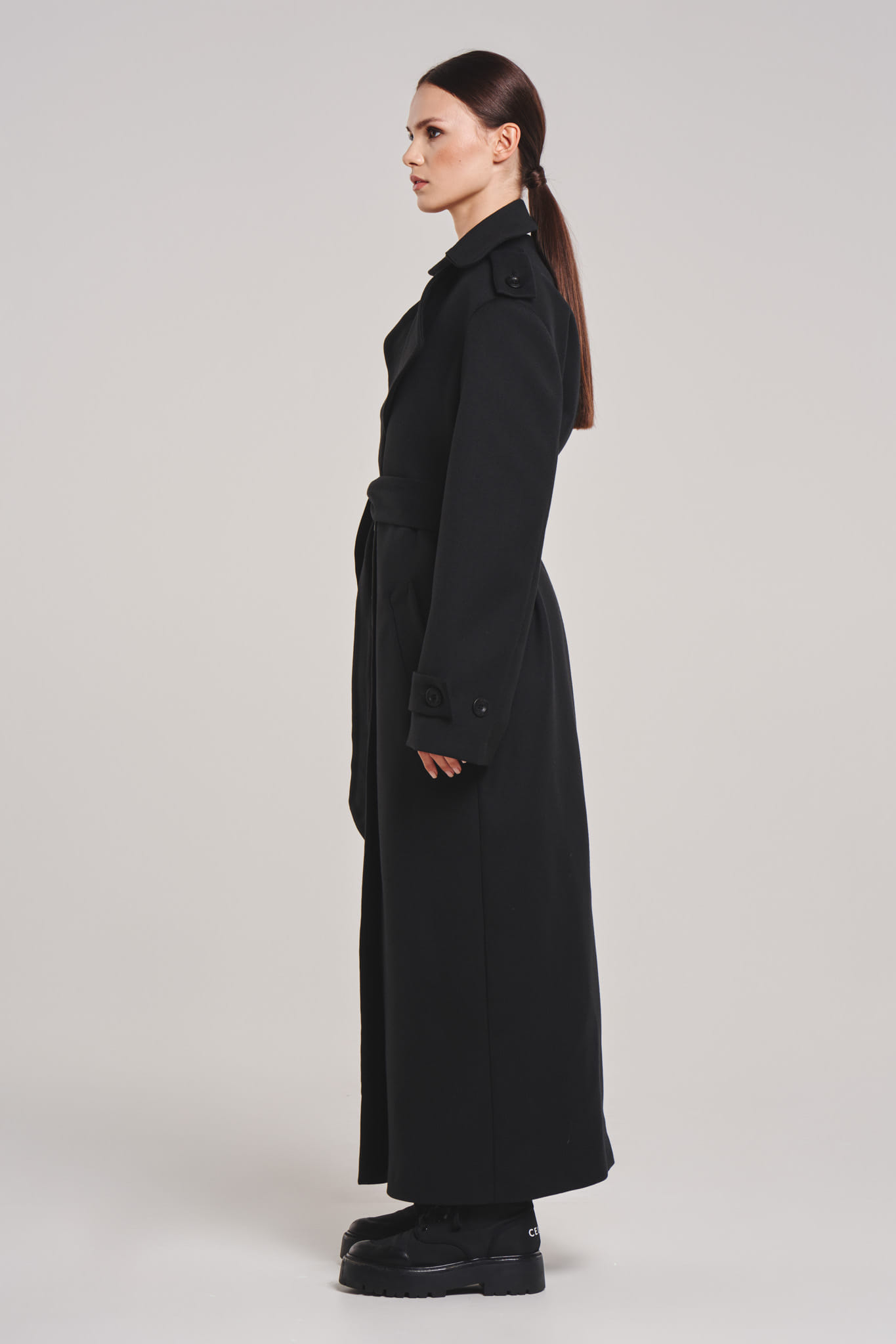 WOOL COAT WITH LEADPOTS made by BENU Studio