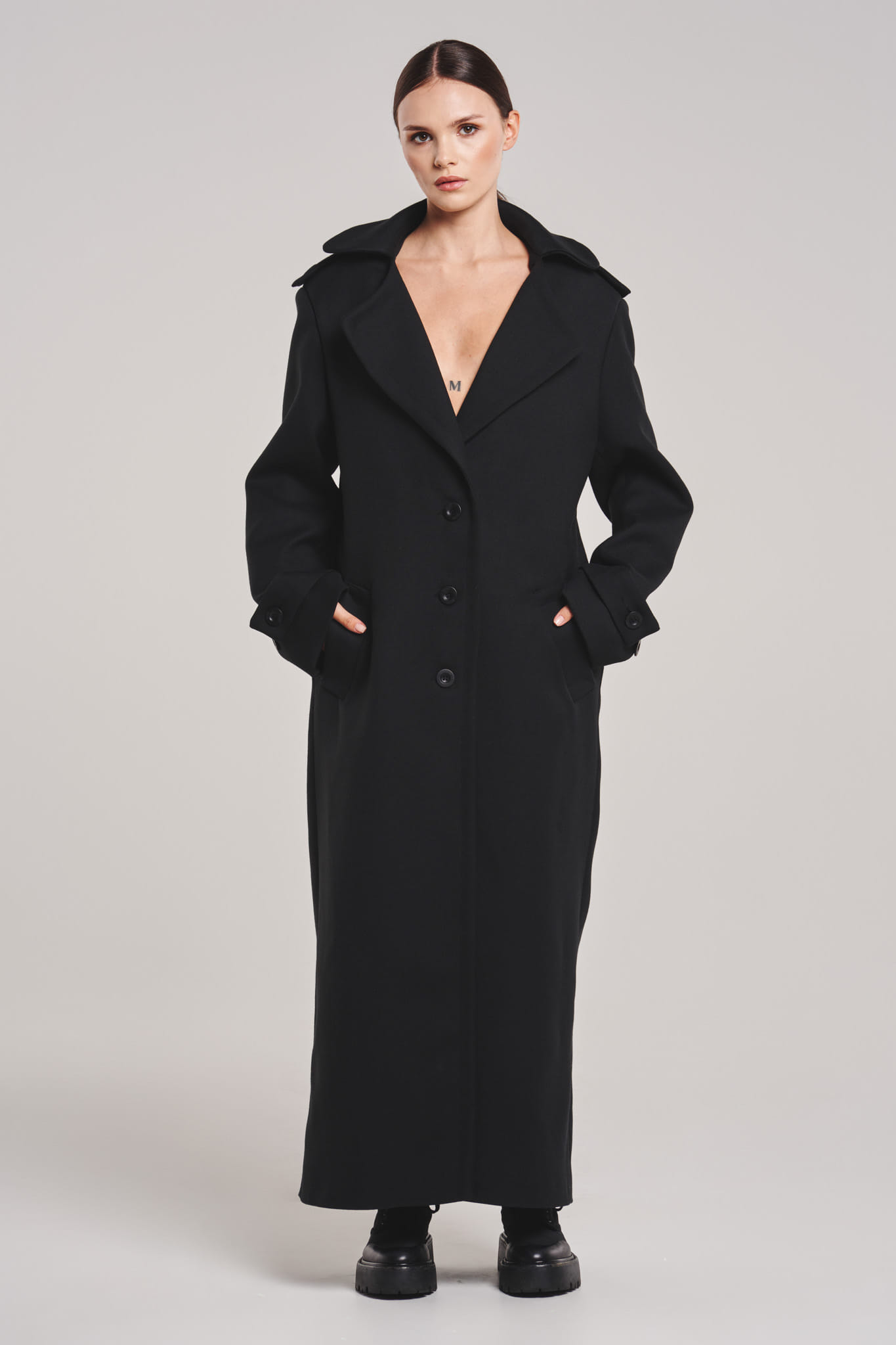 WOOL COAT WITH LEADPOTS made by BENU Studio