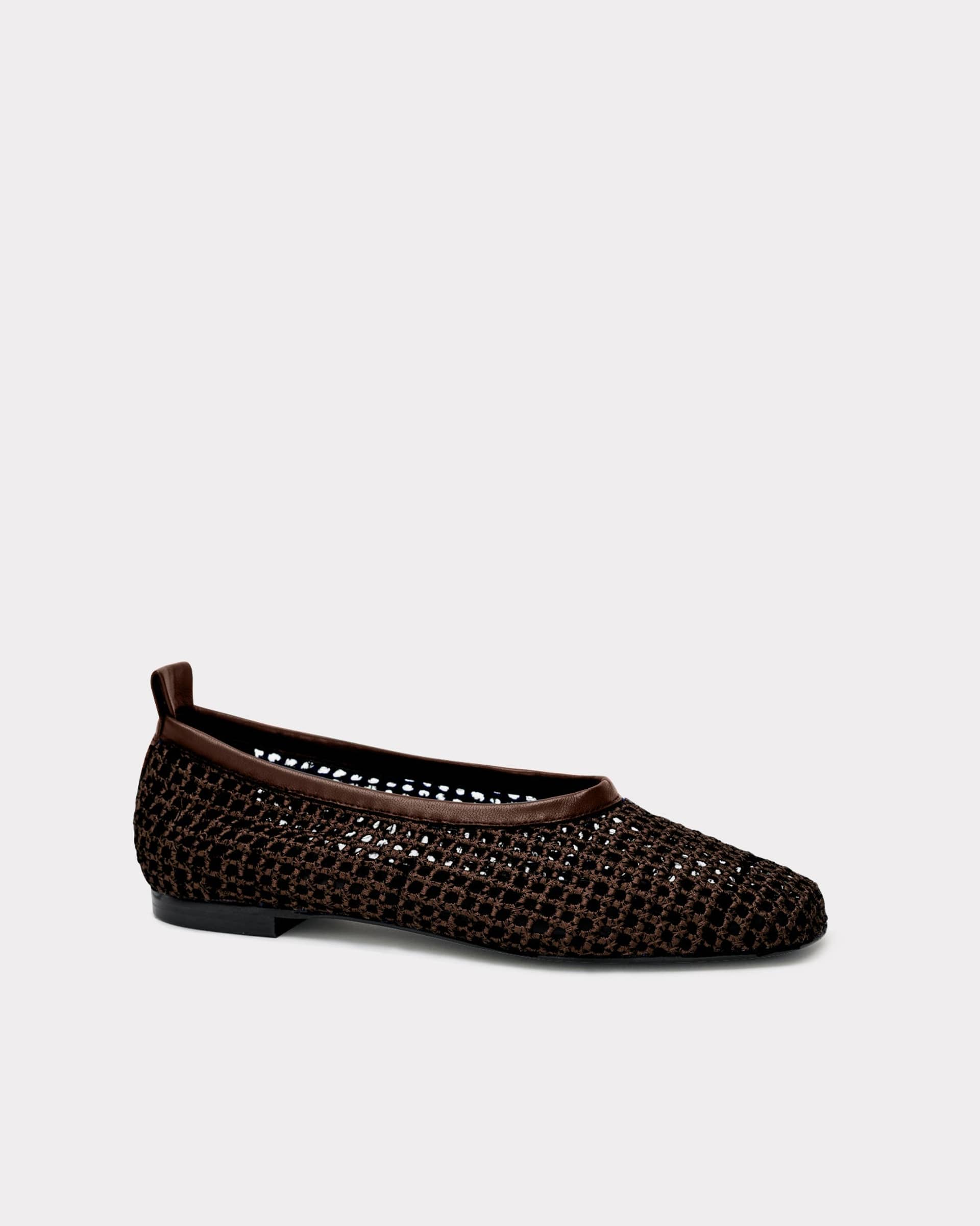 The Foundation Flat - Chocolate Woven made by ESSEN