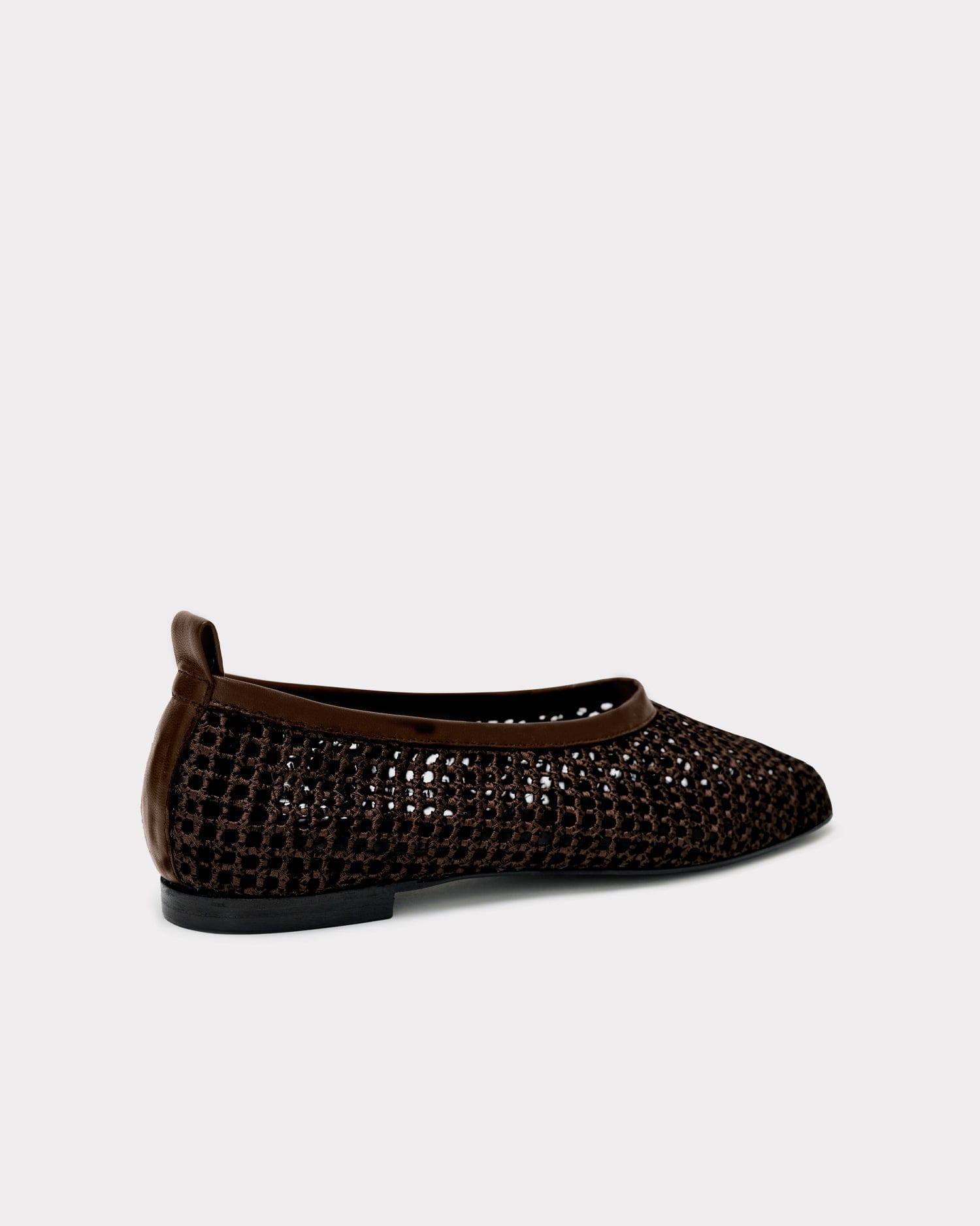 The Foundation Flat - Chocolate Woven made by ESSEN