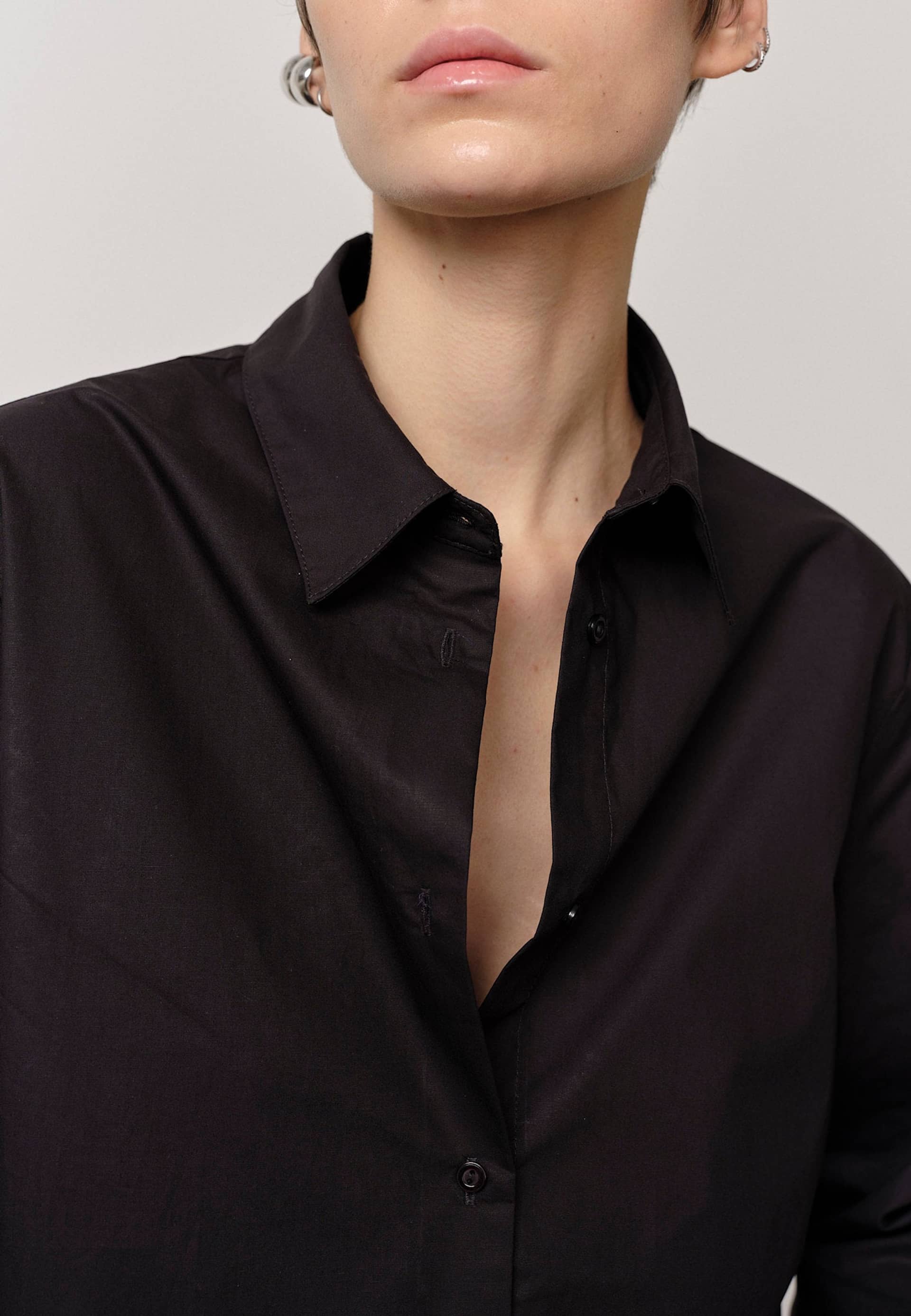Joe Shirt - Navy made by HERSKIND