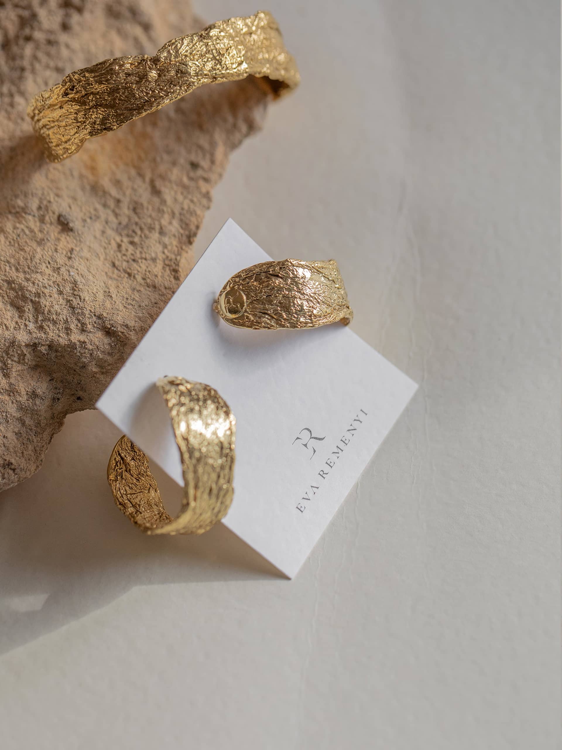 Archaic Chunky Hoop Earrings Gold in Gold made by Eva Remenyi