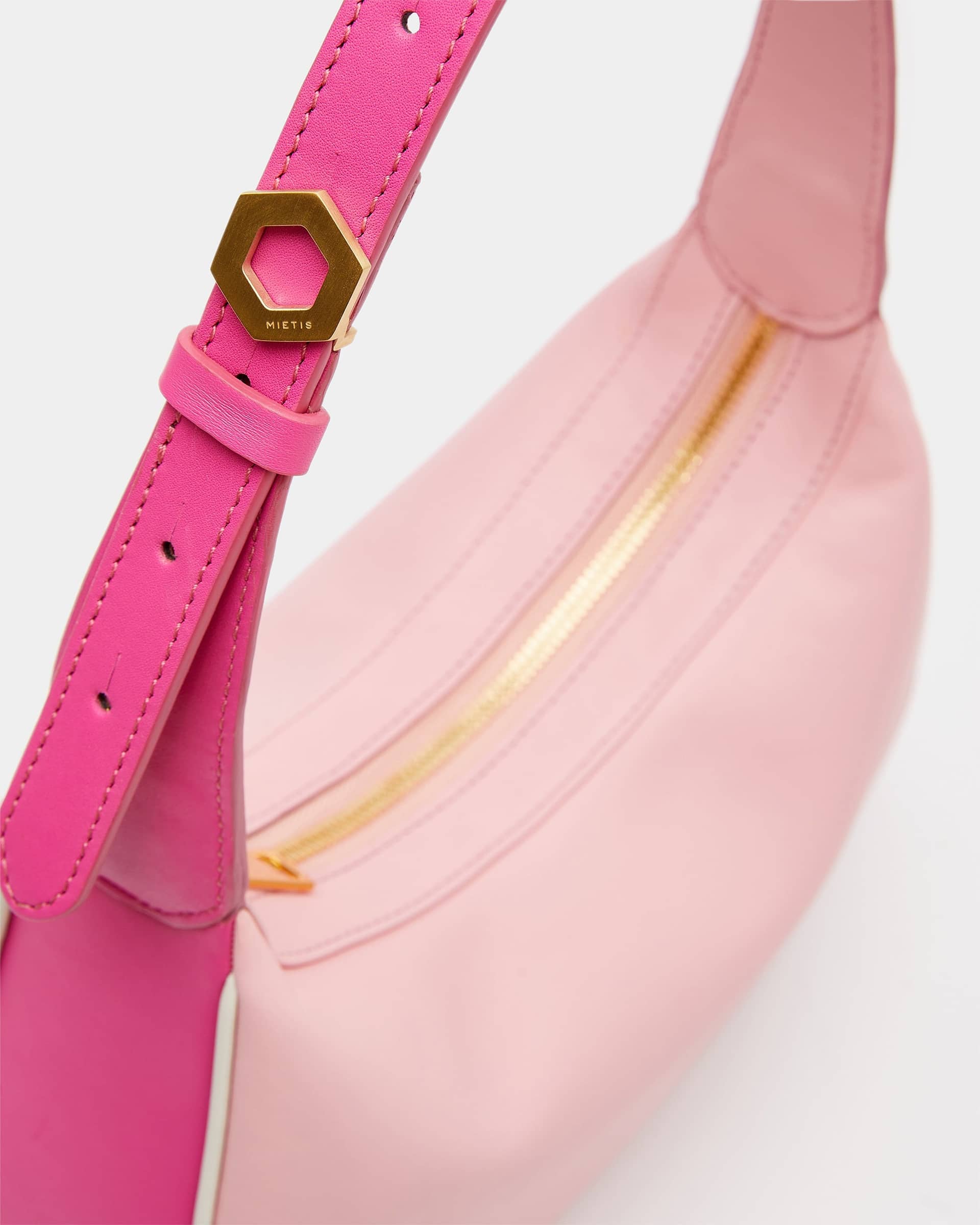 Muffin Hobo Pink in Pink made by Mietis