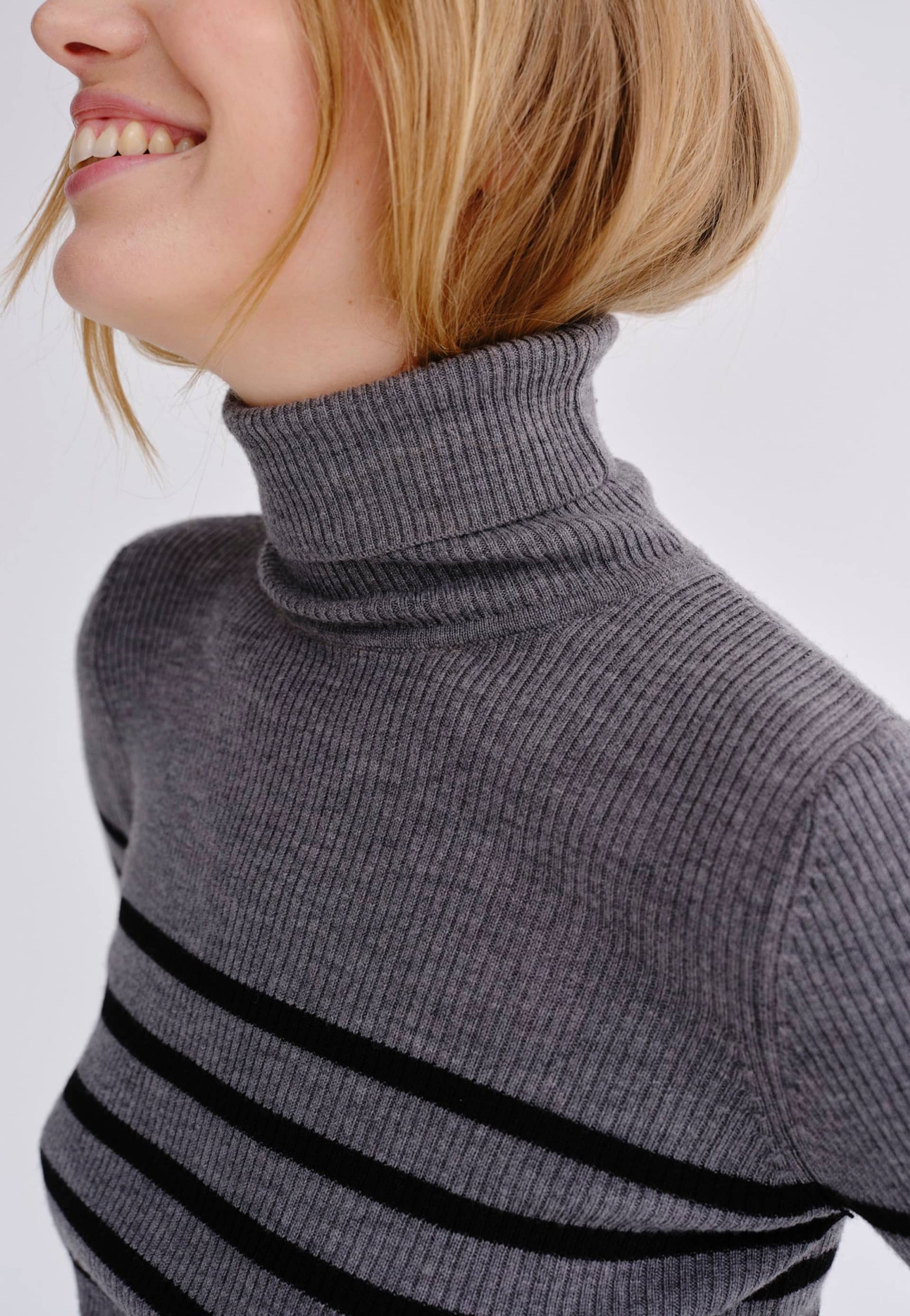 Bob Blouse - Grey Melange made by HERSKIND