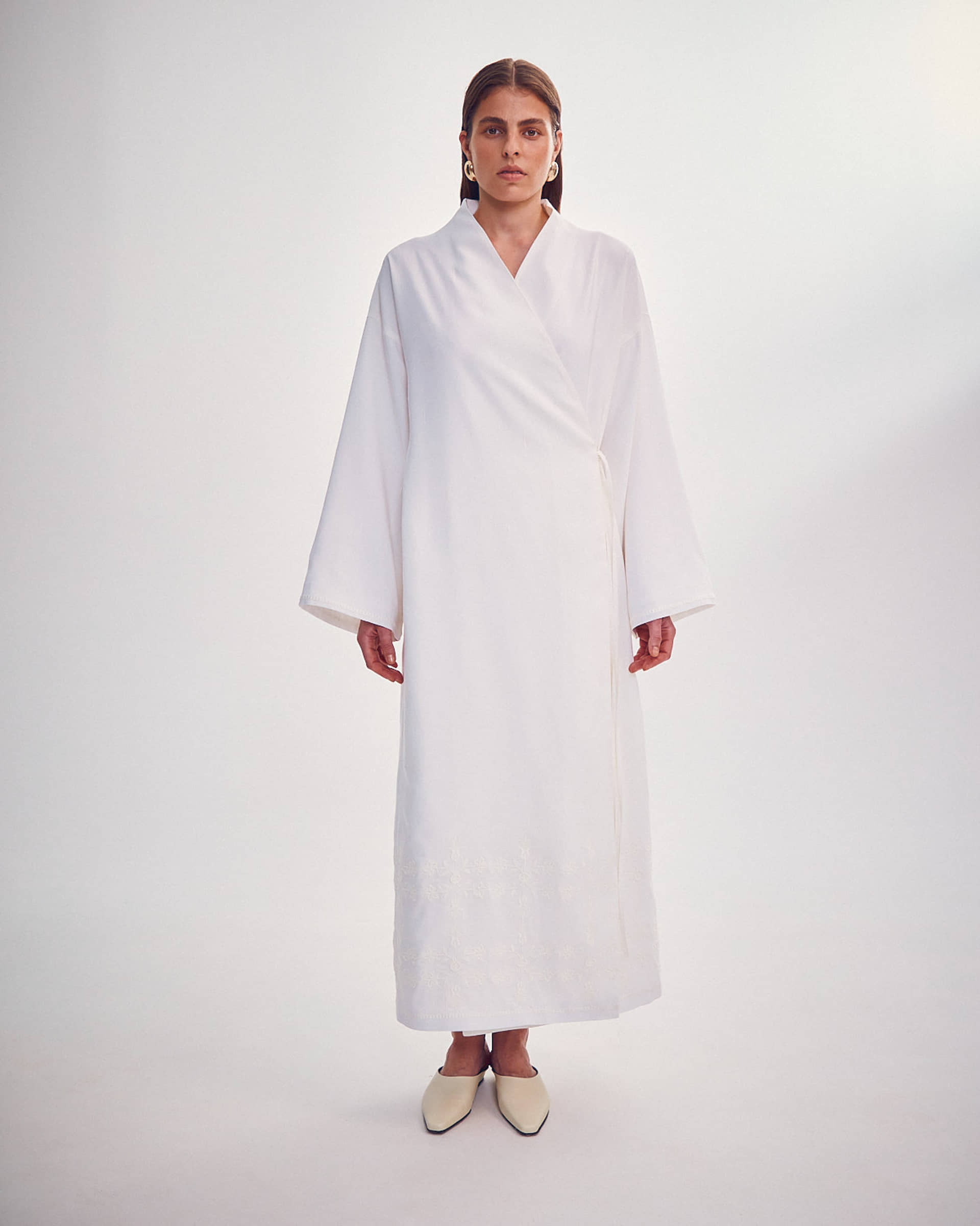 EMBROIDERED KIMONO made by DELEGAN Clothes