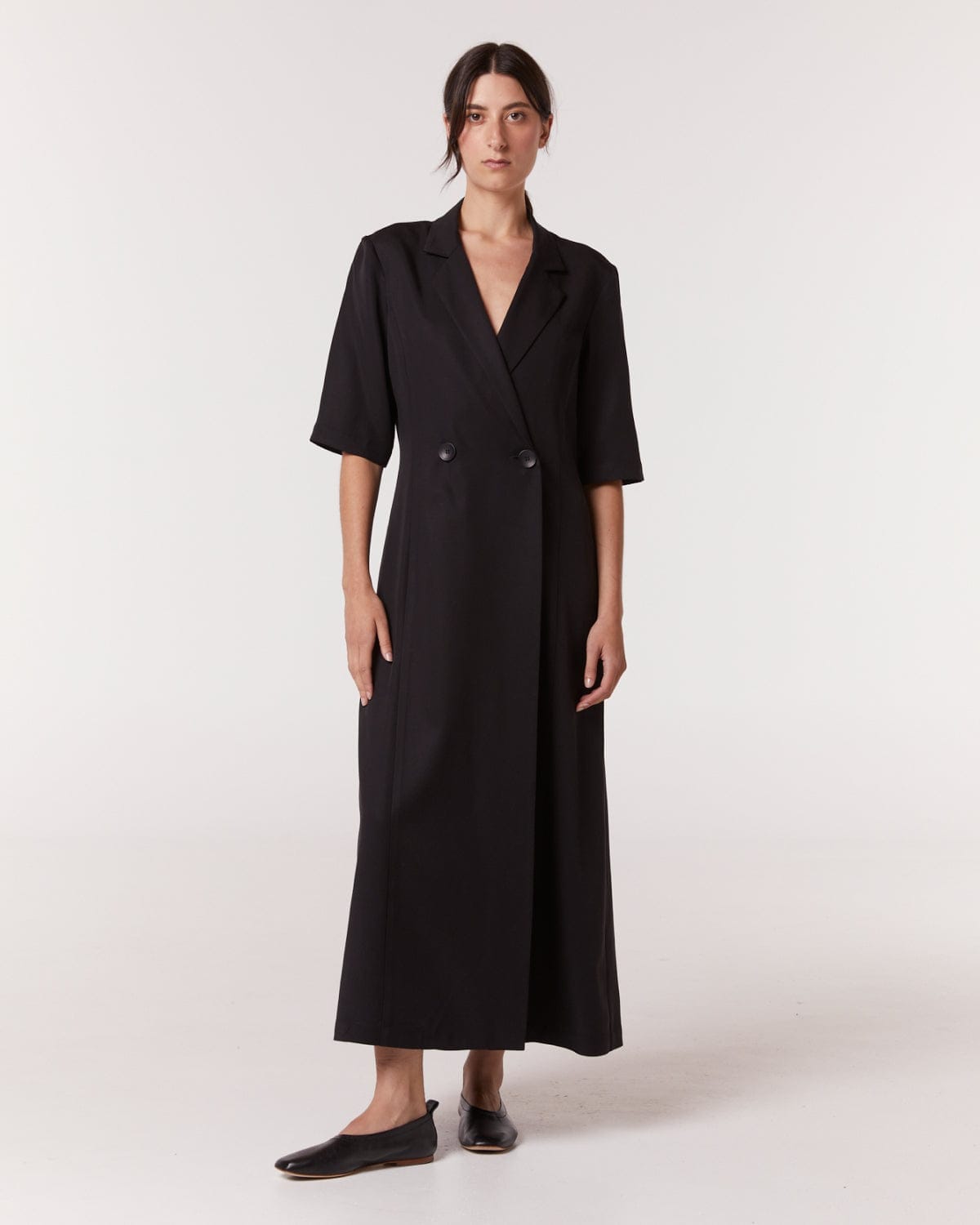 The Foundation Flat - Black made by ESSEN