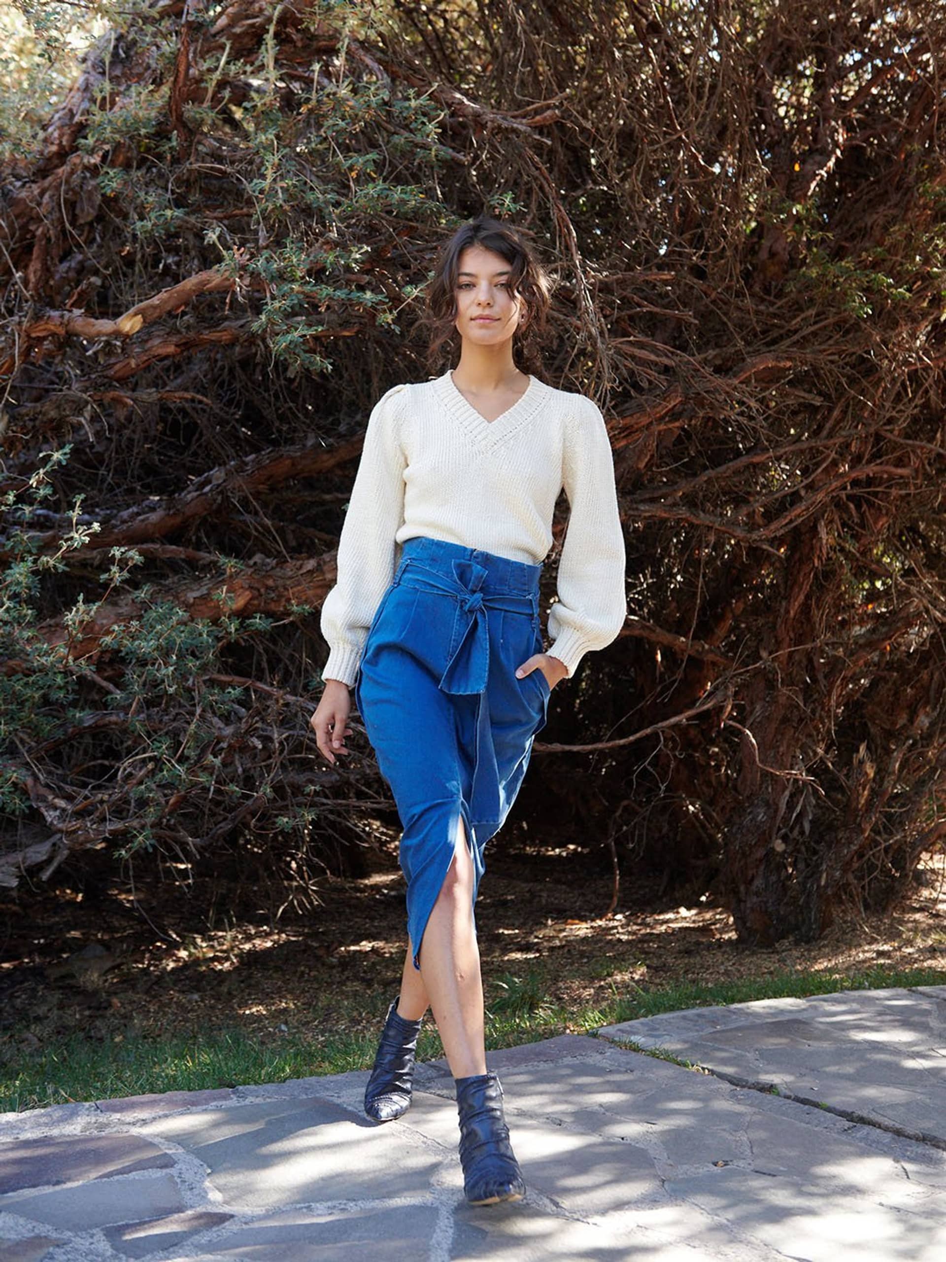 LIOBA sweater in Beige made by AYNI