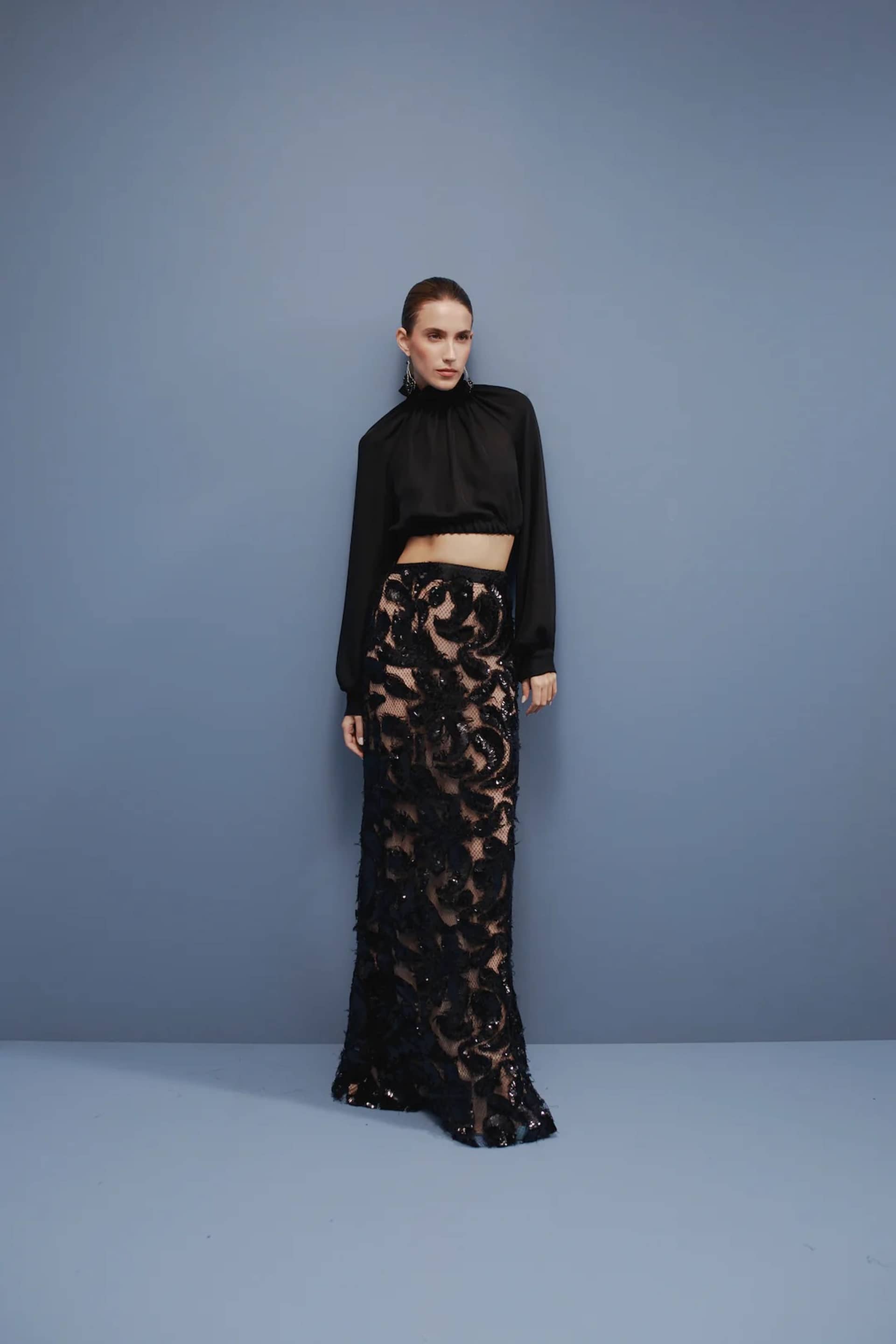 Nero Long Top made by Francesca Miranda