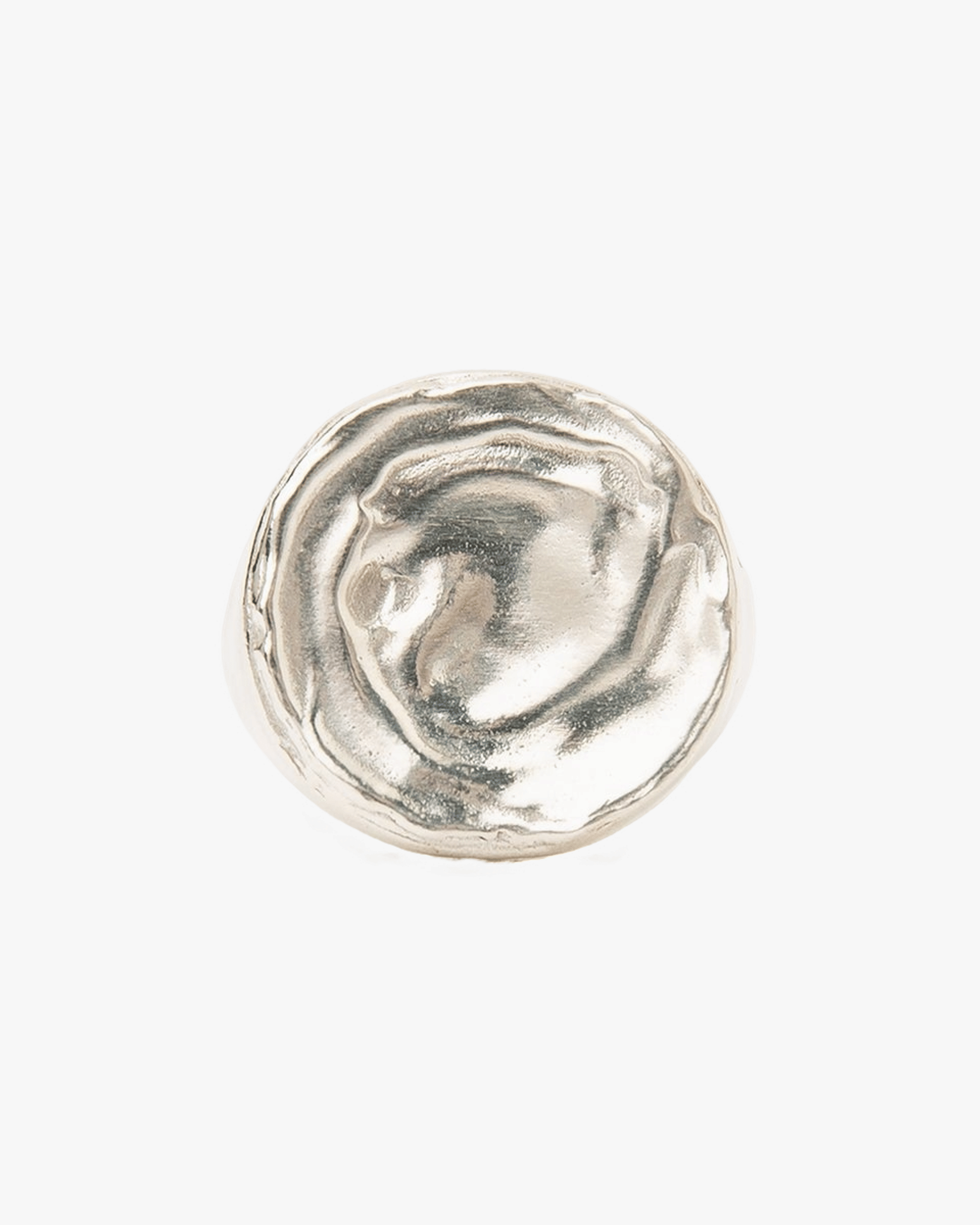 AREIA ROUND SIGNET RING made by Carolina De Barros