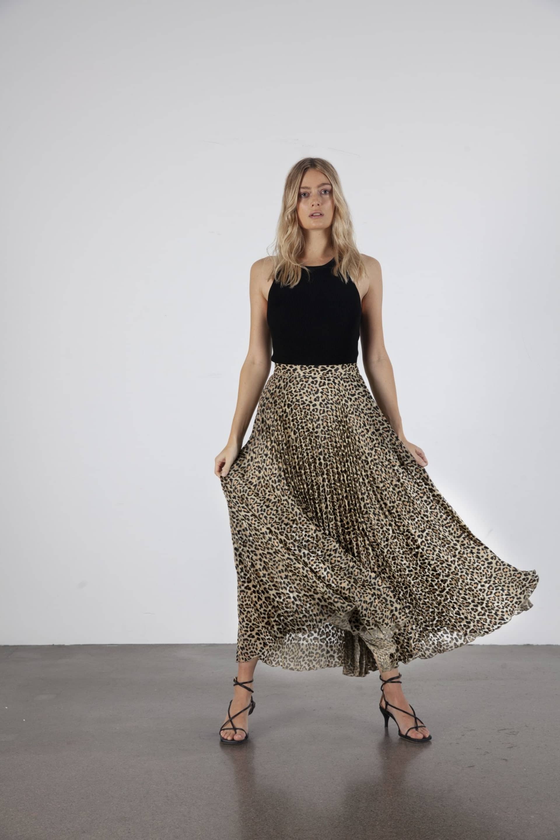 Claire Knitted Tank Top - Black made by HERSKIND