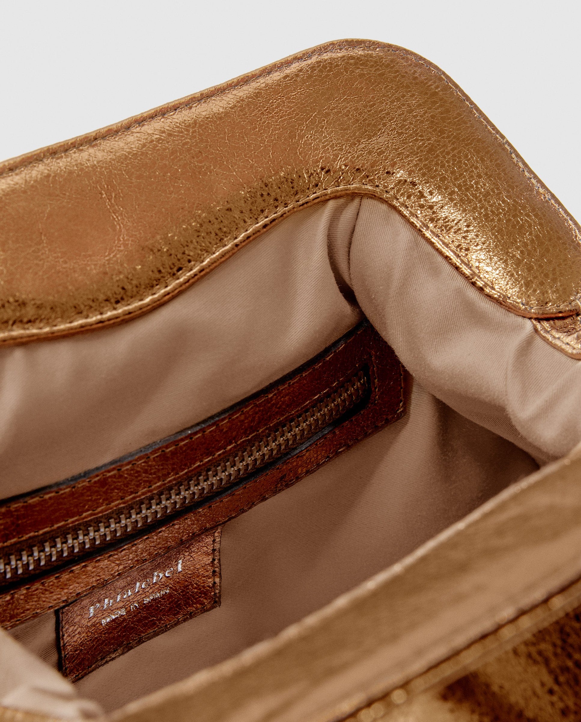 Constance Bronze made by Phialebel