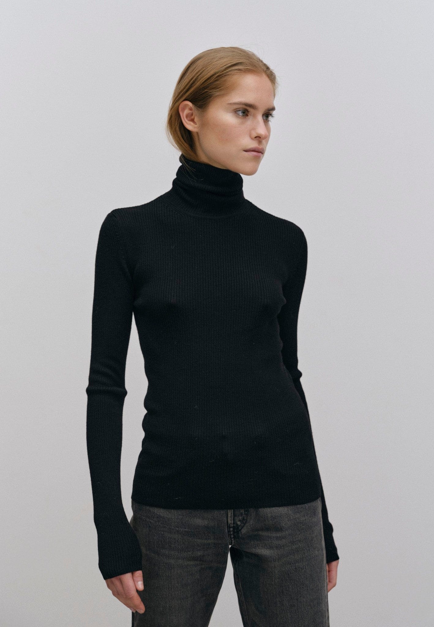 Bob Knit Blouse - Black made by HERSKIND