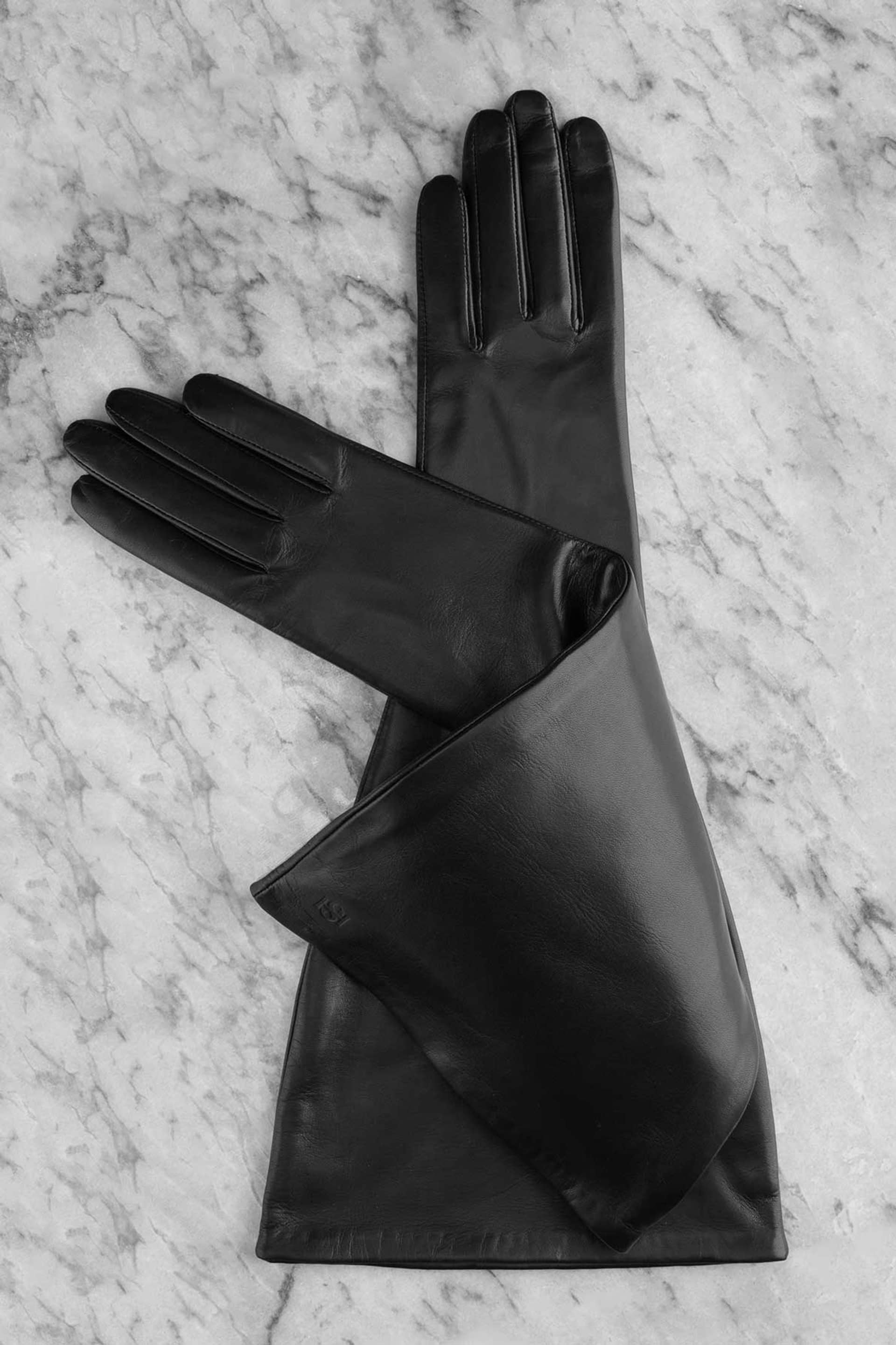 Essentials Wide Black made by Handsome Stockholm