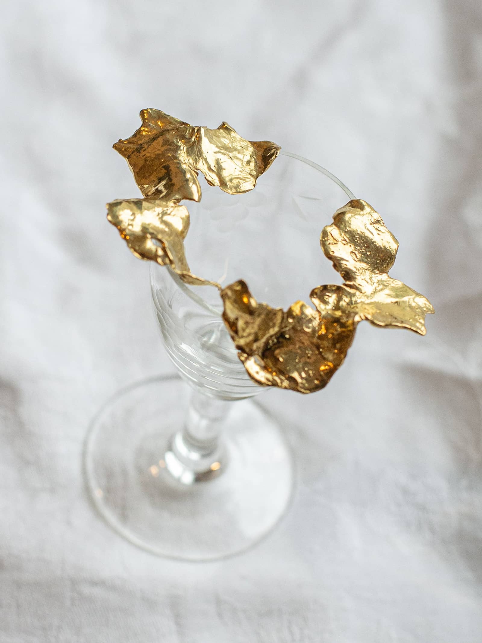 Talisman Flow Earrings Gold made by Eva Remenyi