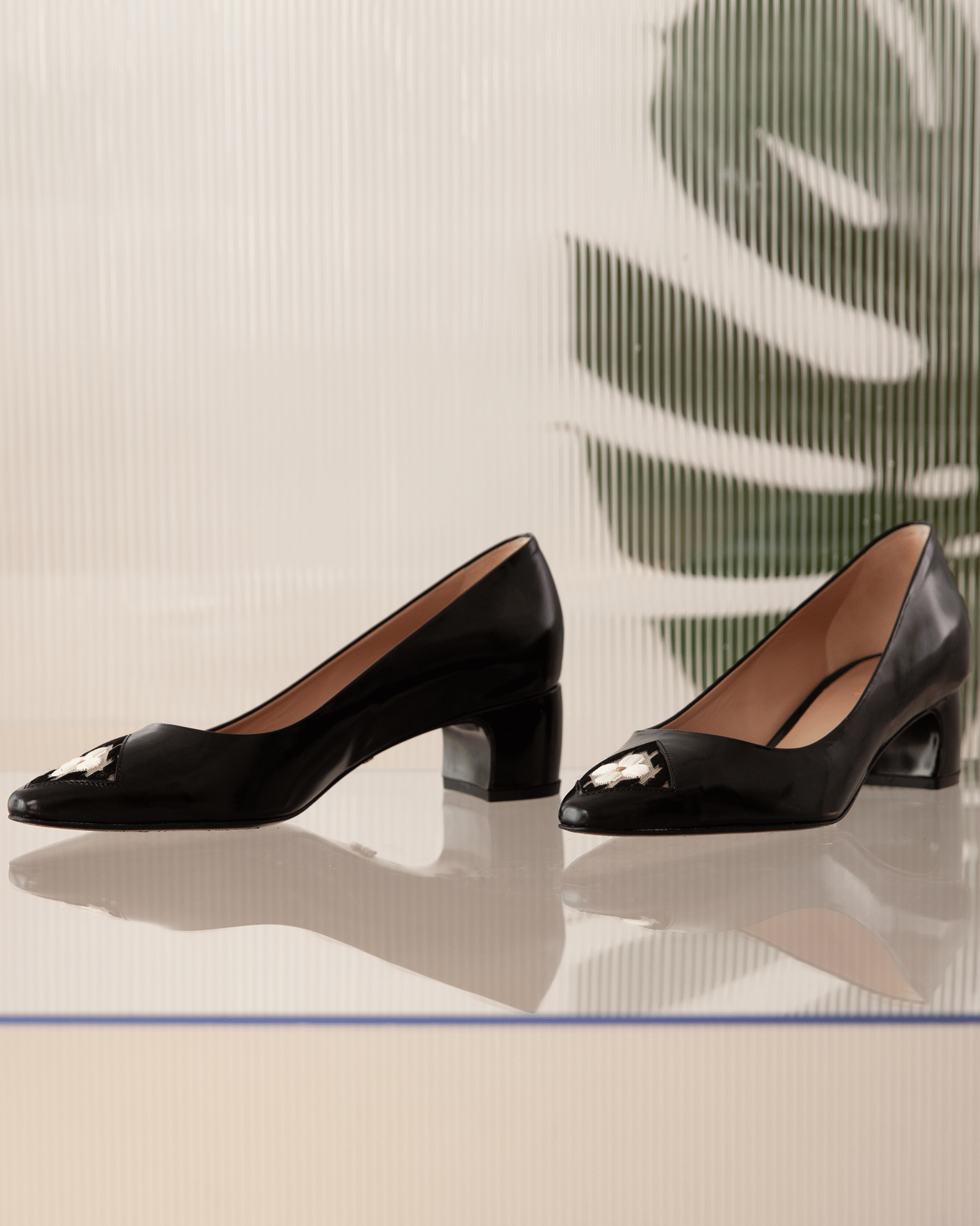 Fiorellini Pump Leather 45 Black in Black made by ATANA