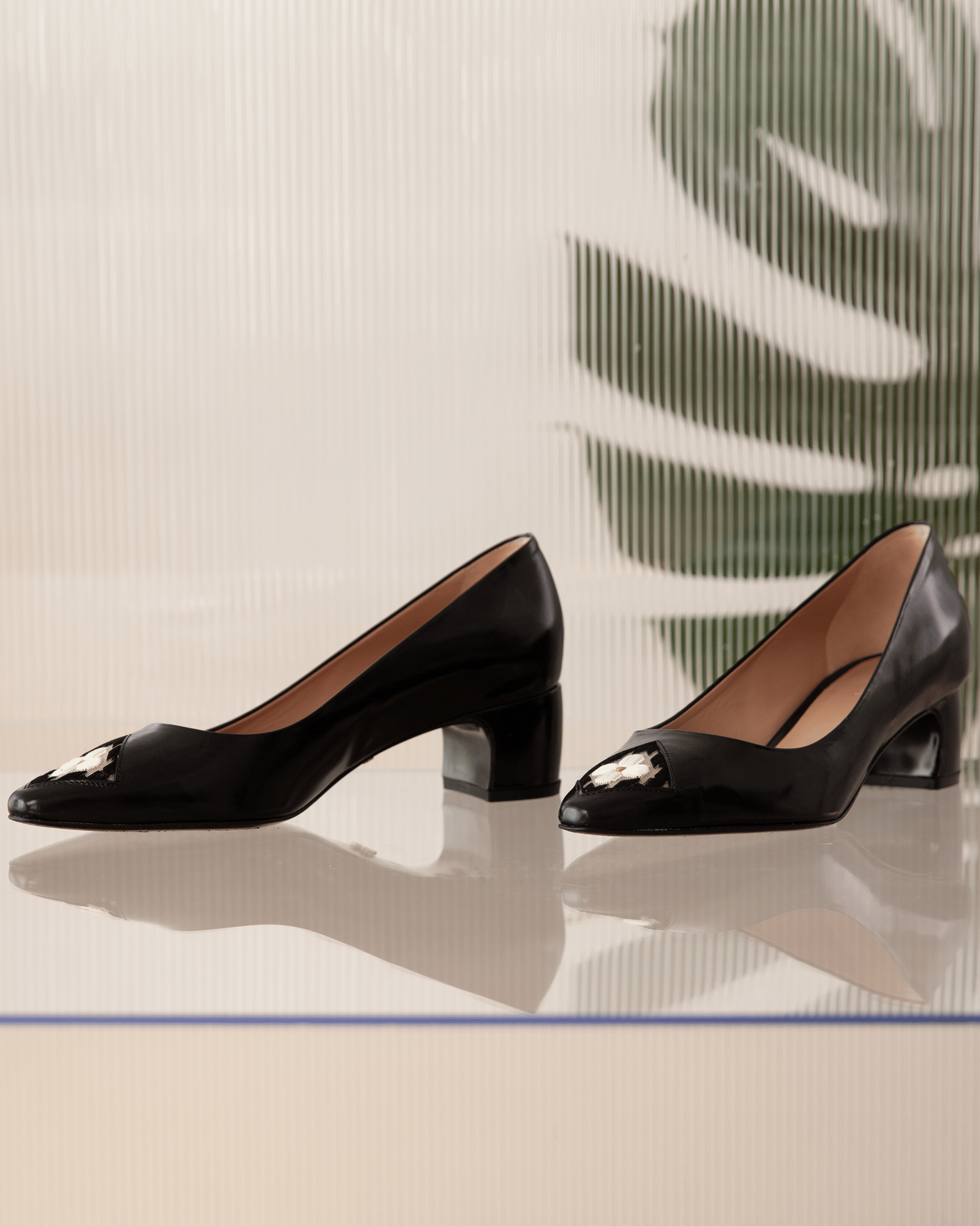 Fiorellini Pump Leather 45 Black in Black made by ATANA