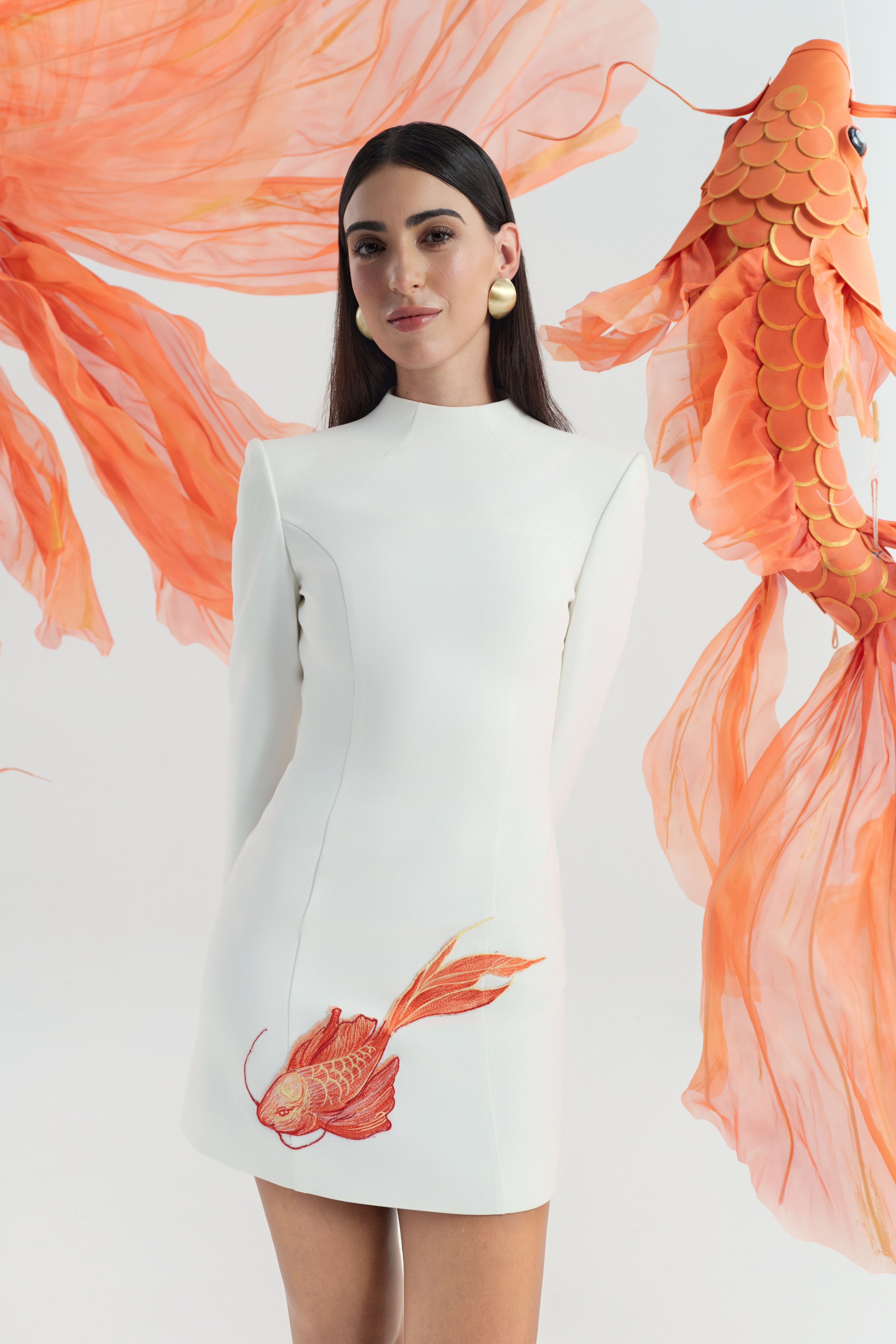 Fogveil Long Sleeve Dress In White made by JUSTIN TONG