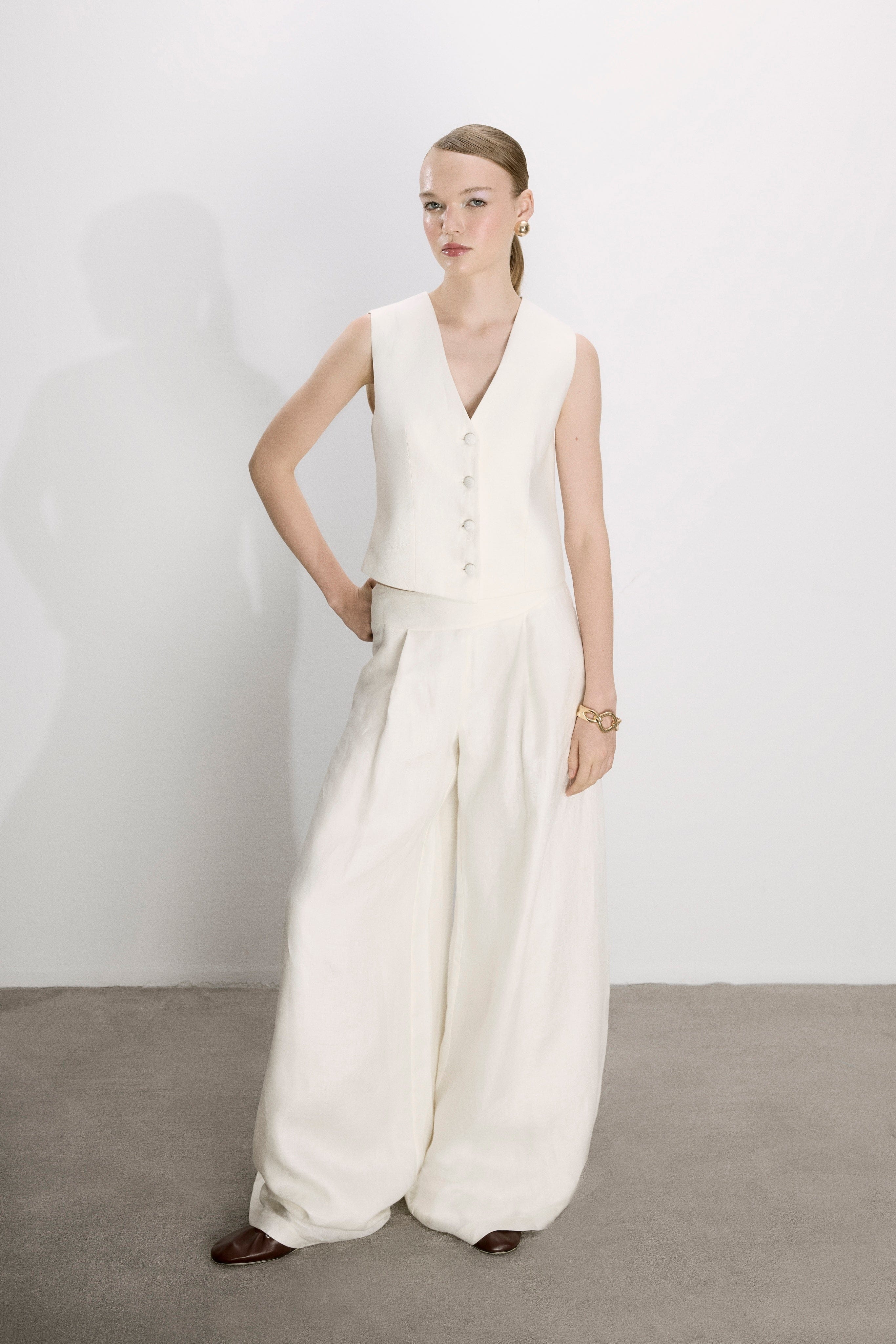 Brita Linen Vest In White made by Nazli Ceren