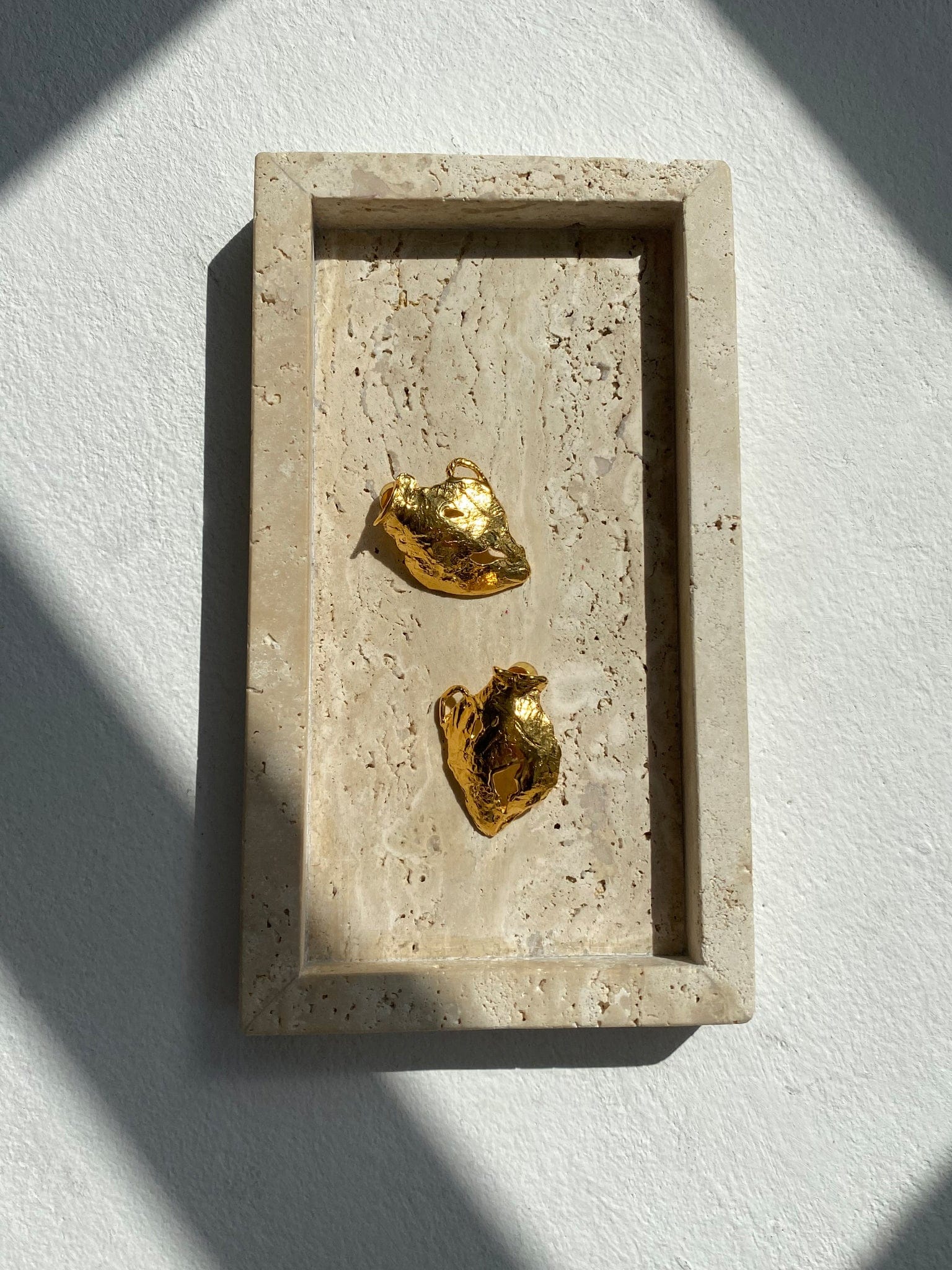 Vacation Amphora Earrings Gold in Gold made by Eva Remenyi