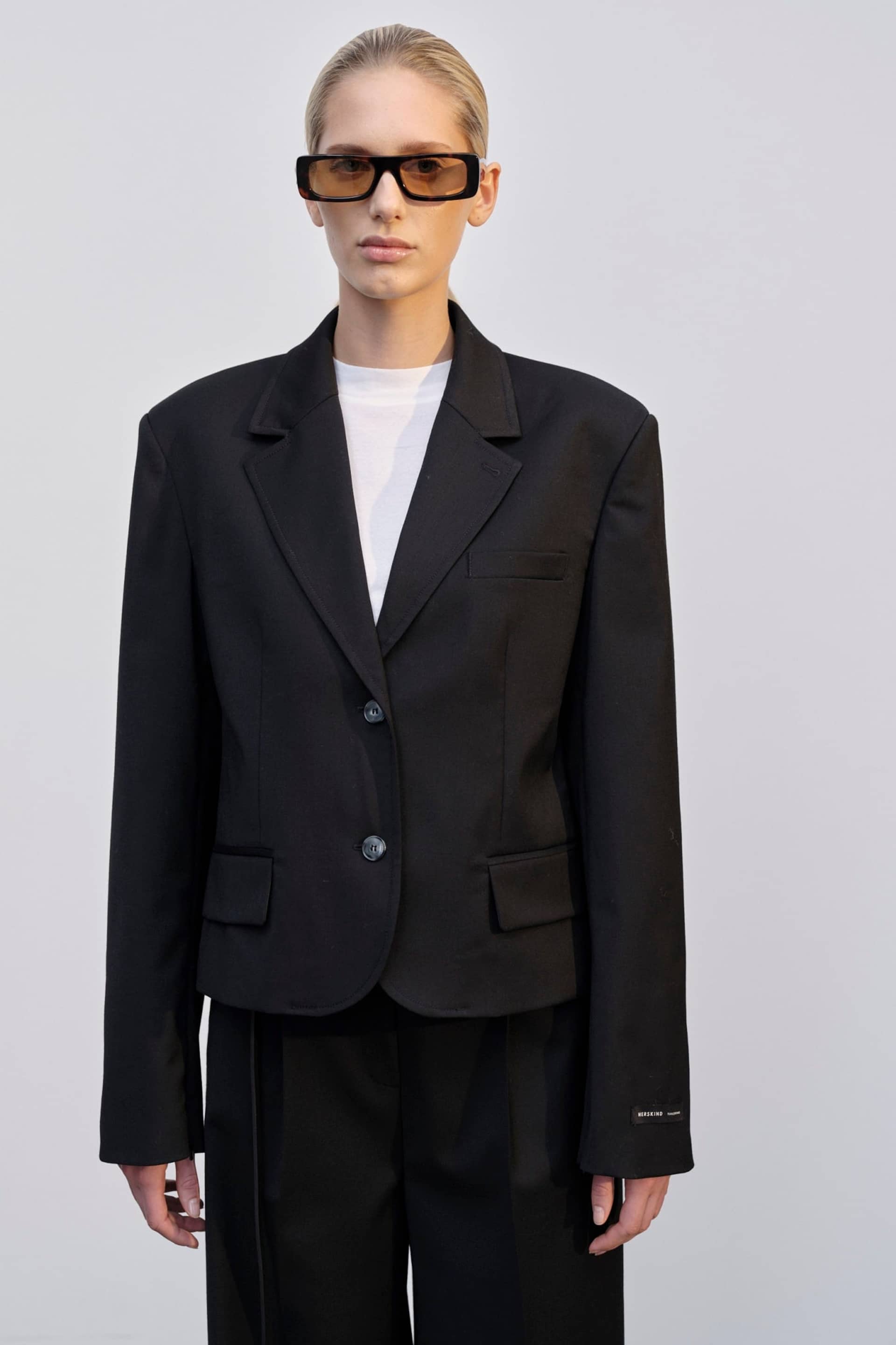 Robin Blazer - Black made by HERSKIND