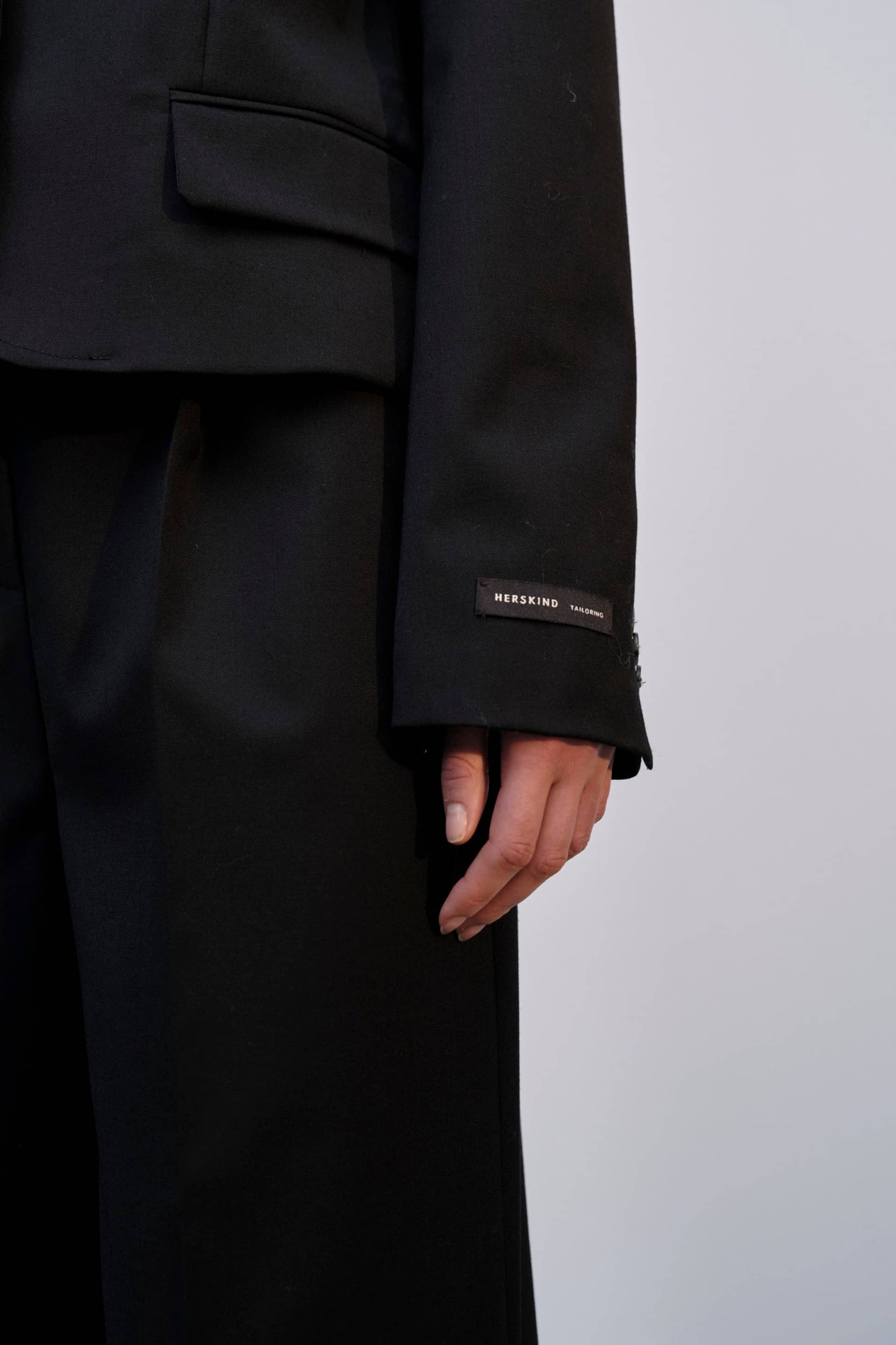 Robin Blazer - Black made by HERSKIND