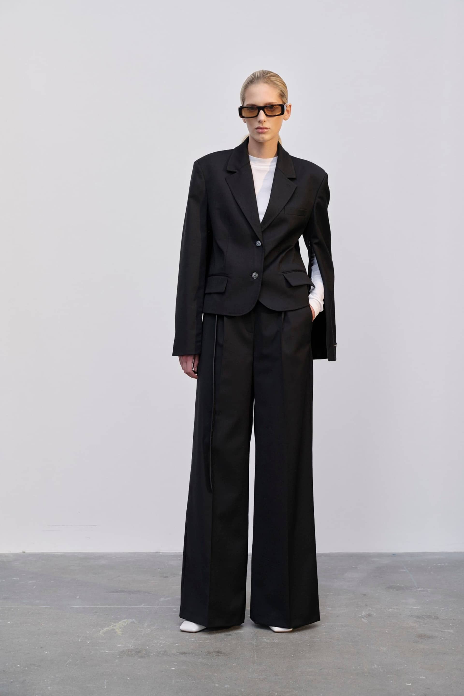 Robin Blazer - Black made by HERSKIND