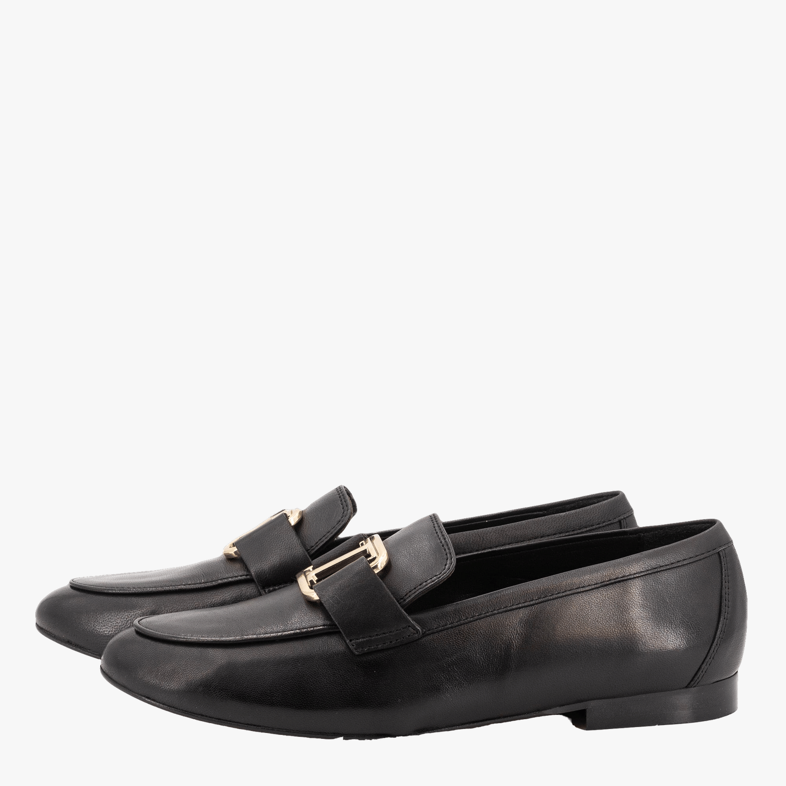 BLACK LEATHER LOAFER made by Toral
