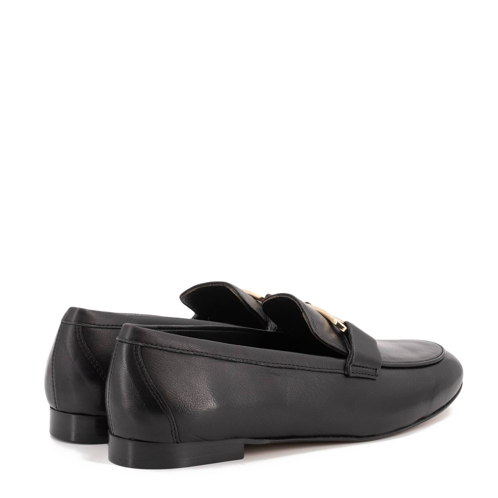 BLACK LEATHER LOAFER made by Toral