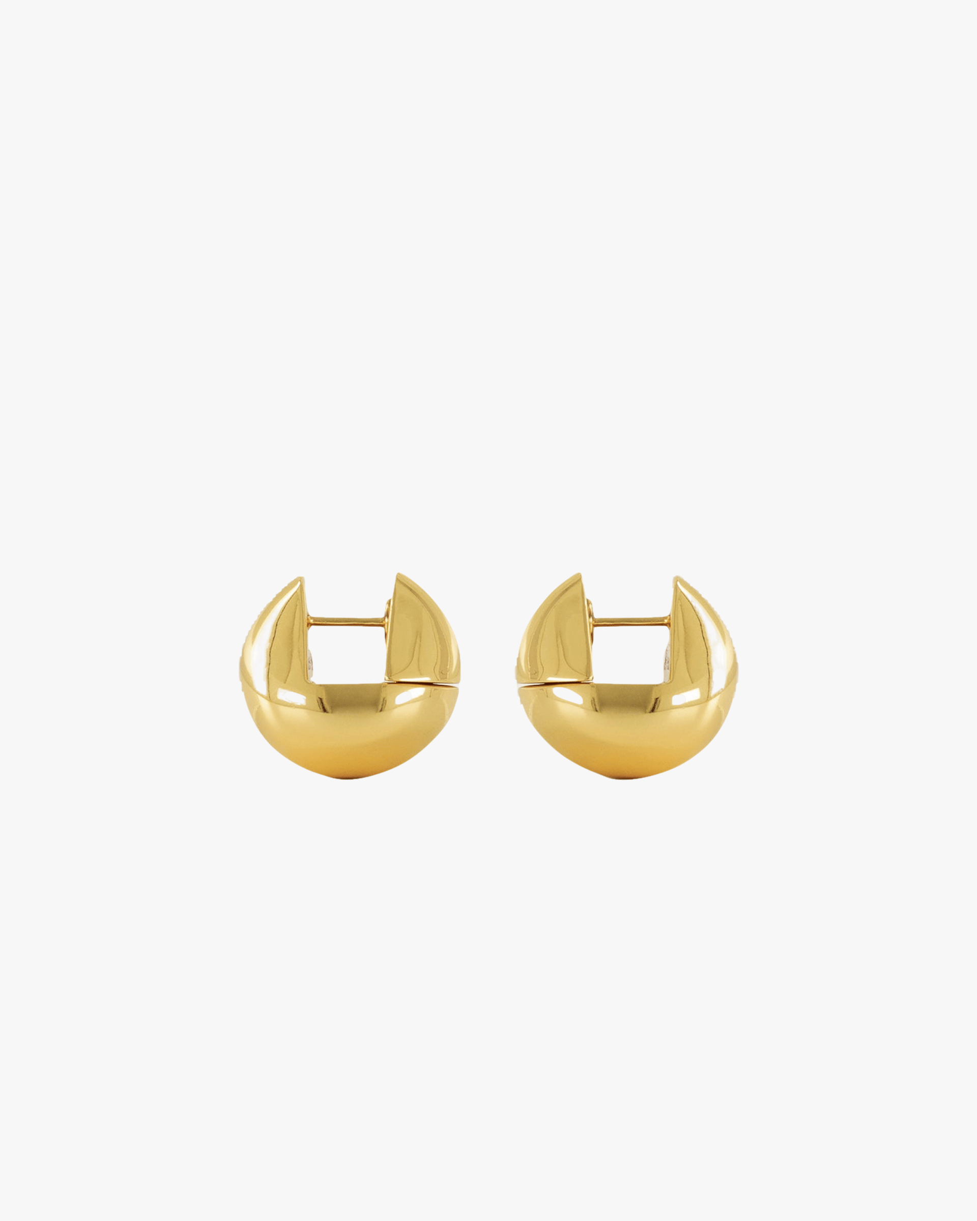 The Drop Earrings - Gold in Gold made by ESSEN
