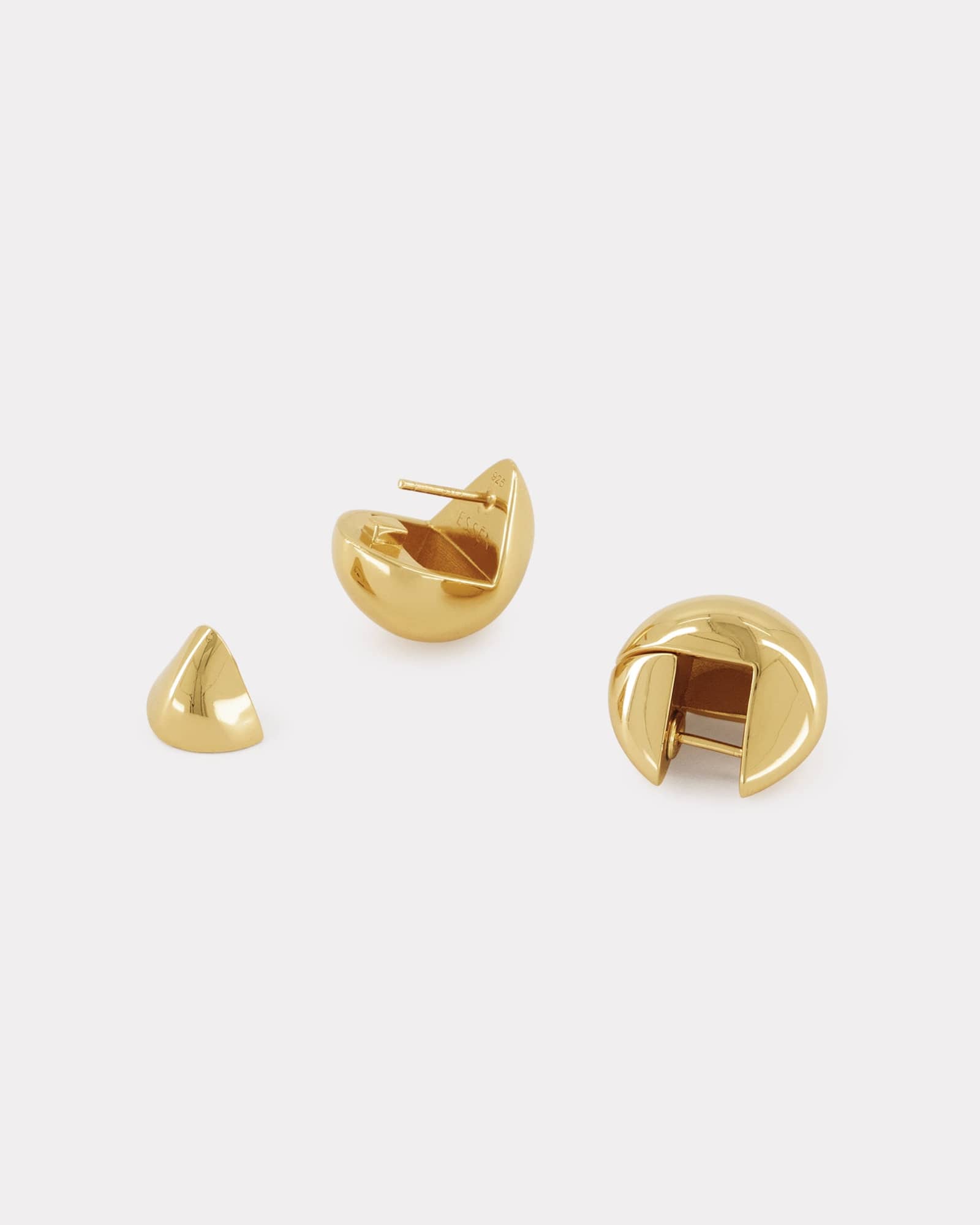 The Drop Earrings - Gold in Gold made by ESSEN