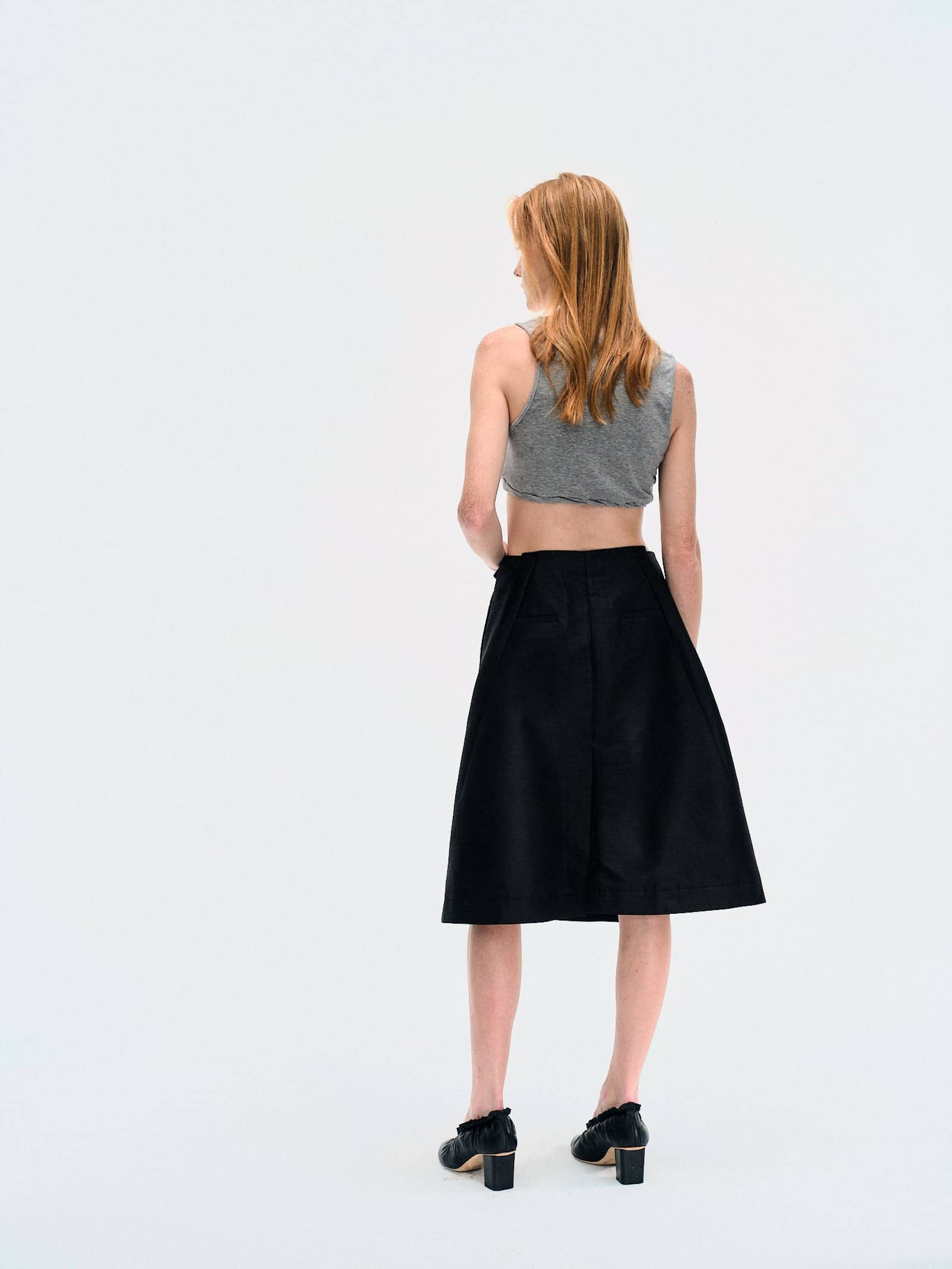 HEATHER GREY TWISTED FRONT JERSEY CROP TOP made by YIBRI