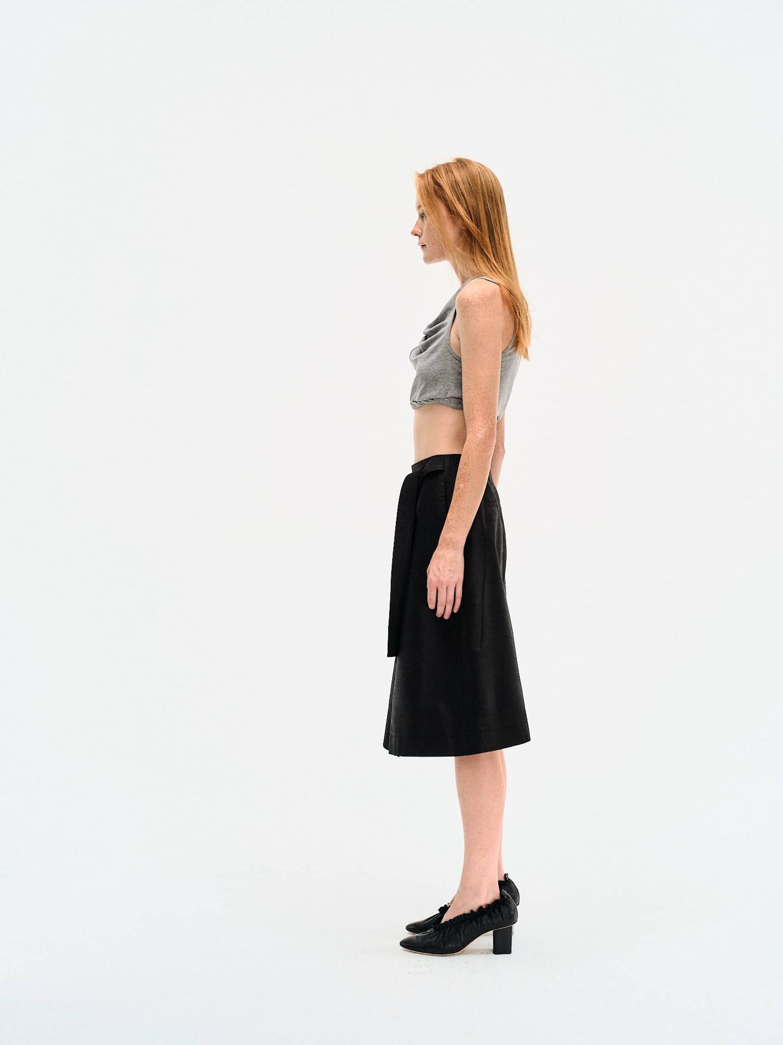 HEATHER GREY TWISTED FRONT JERSEY CROP TOP made by YIBRI