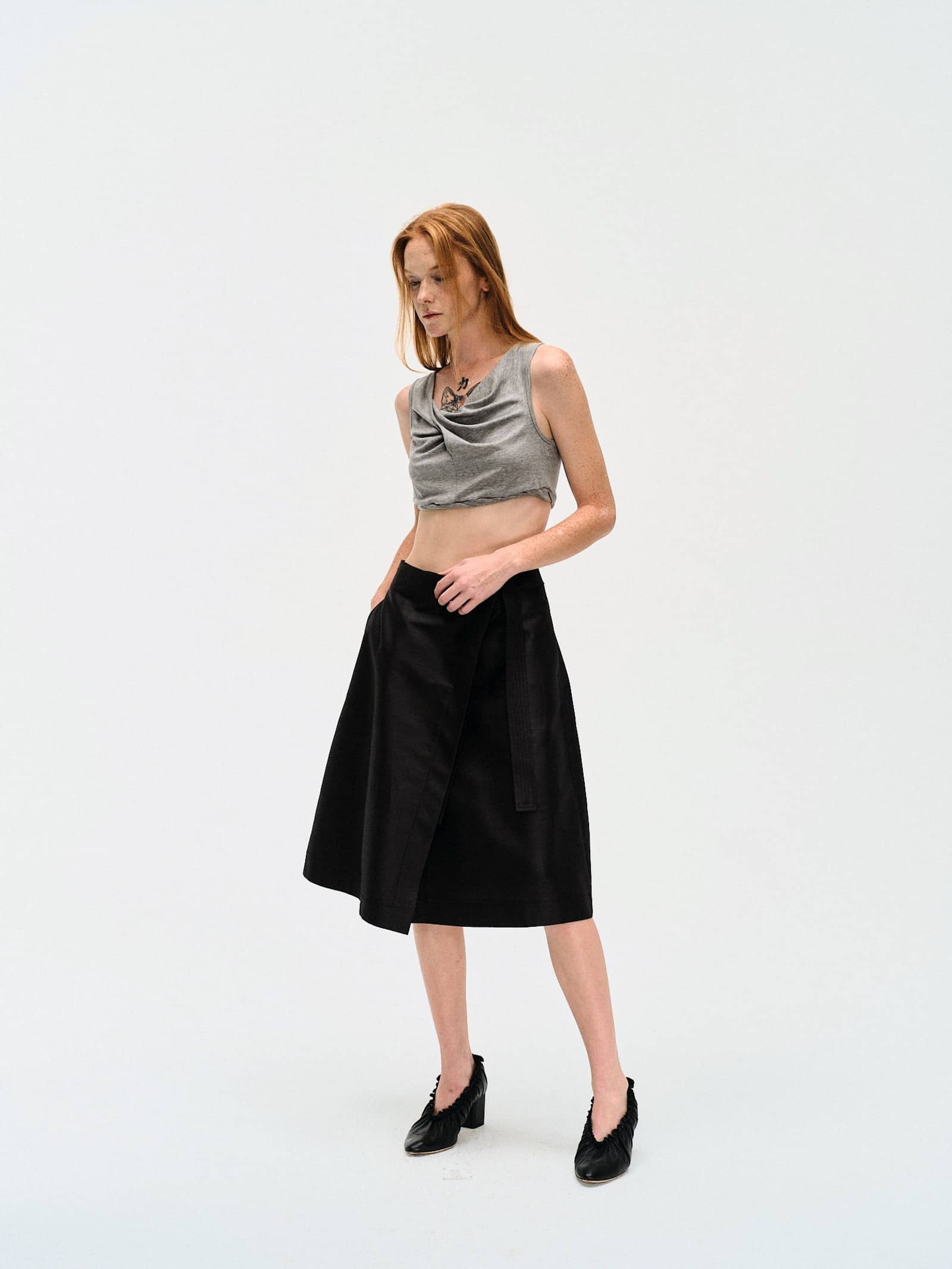 HEATHER GREY TWISTED FRONT JERSEY CROP TOP made by YIBRI