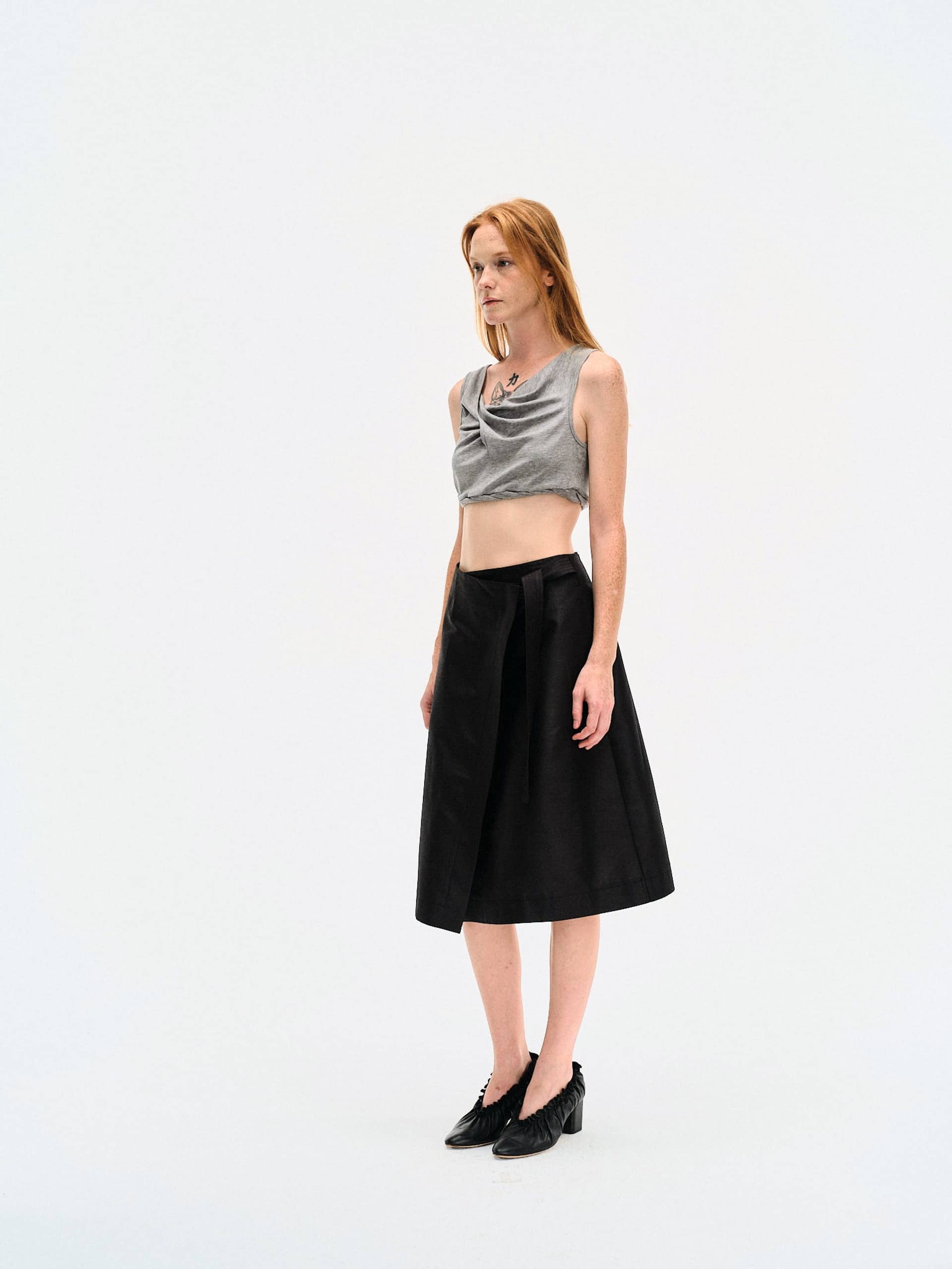 HEATHER GREY TWISTED FRONT JERSEY CROP TOP made by YIBRI