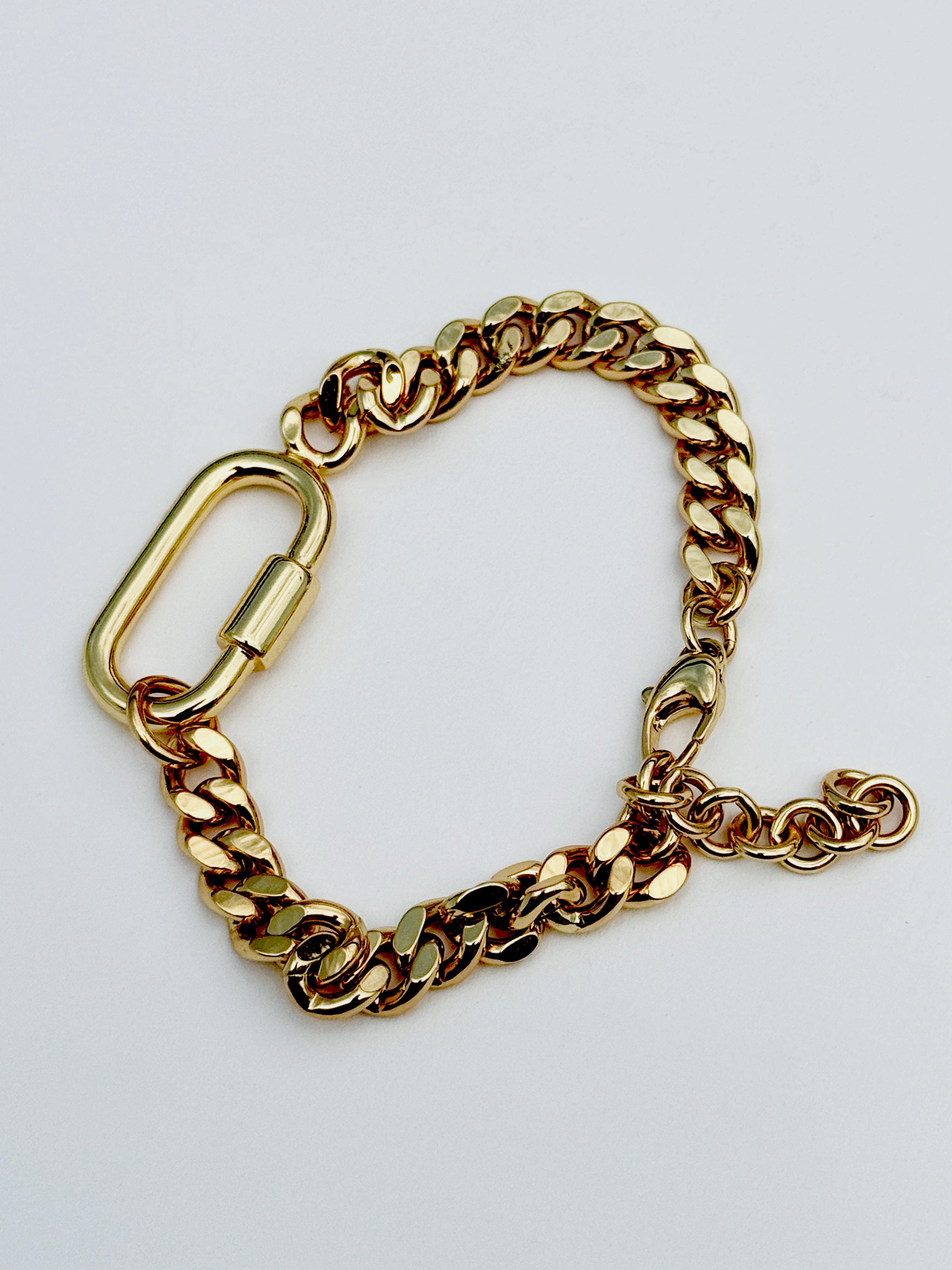 Amalfi bracelet gold made by POEM Objects