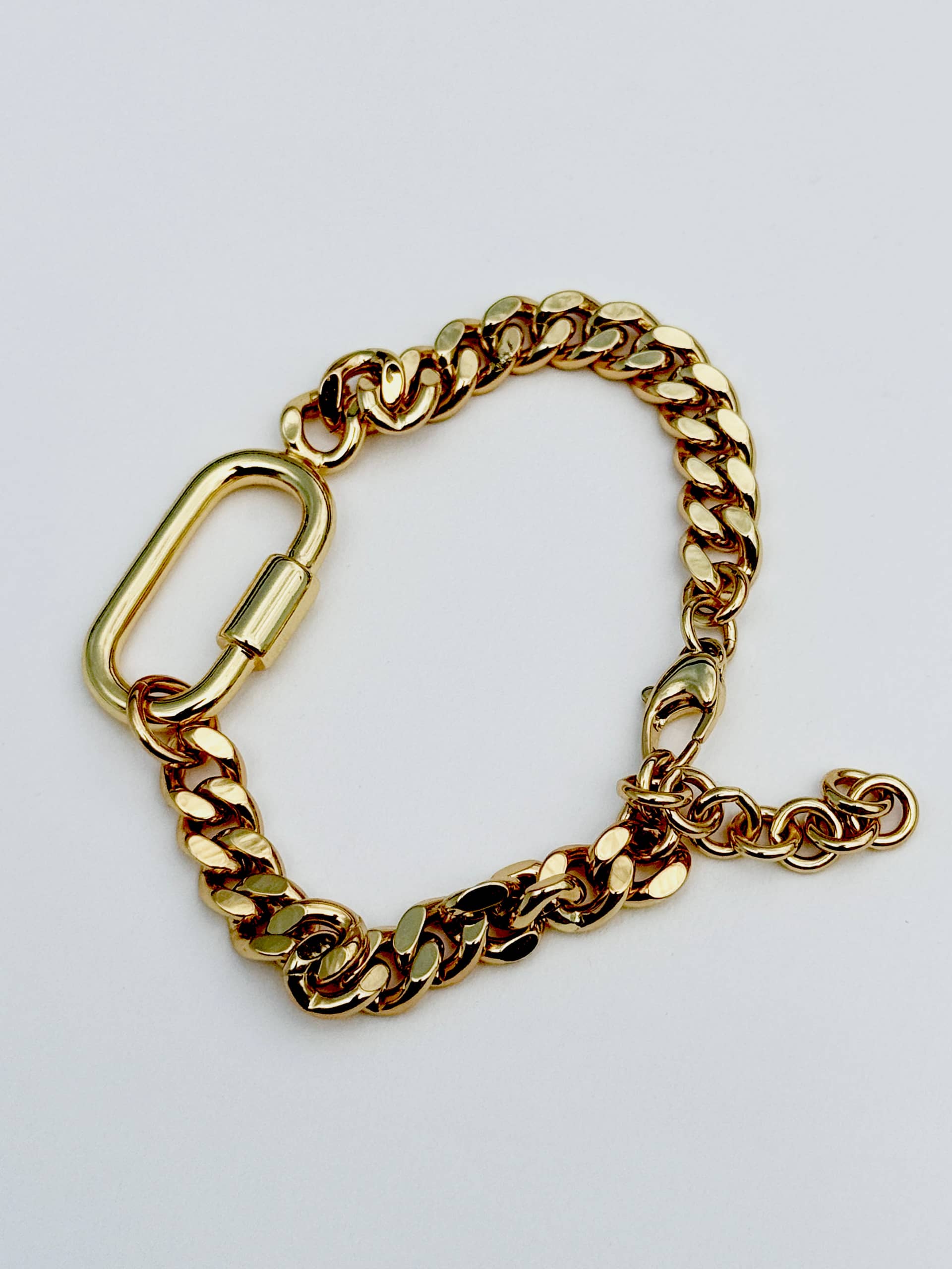 Amalfi bracelet gold made by POEM Objects